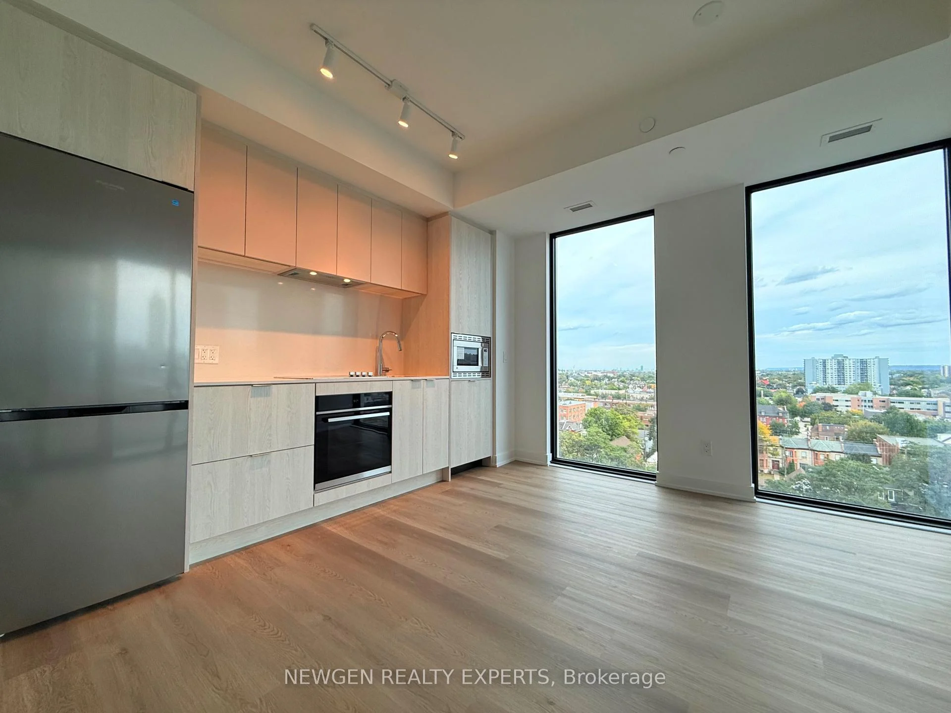 Photo 55 of Unit 716, 101 John Street N, Hamilton, Beasley — HOMEH