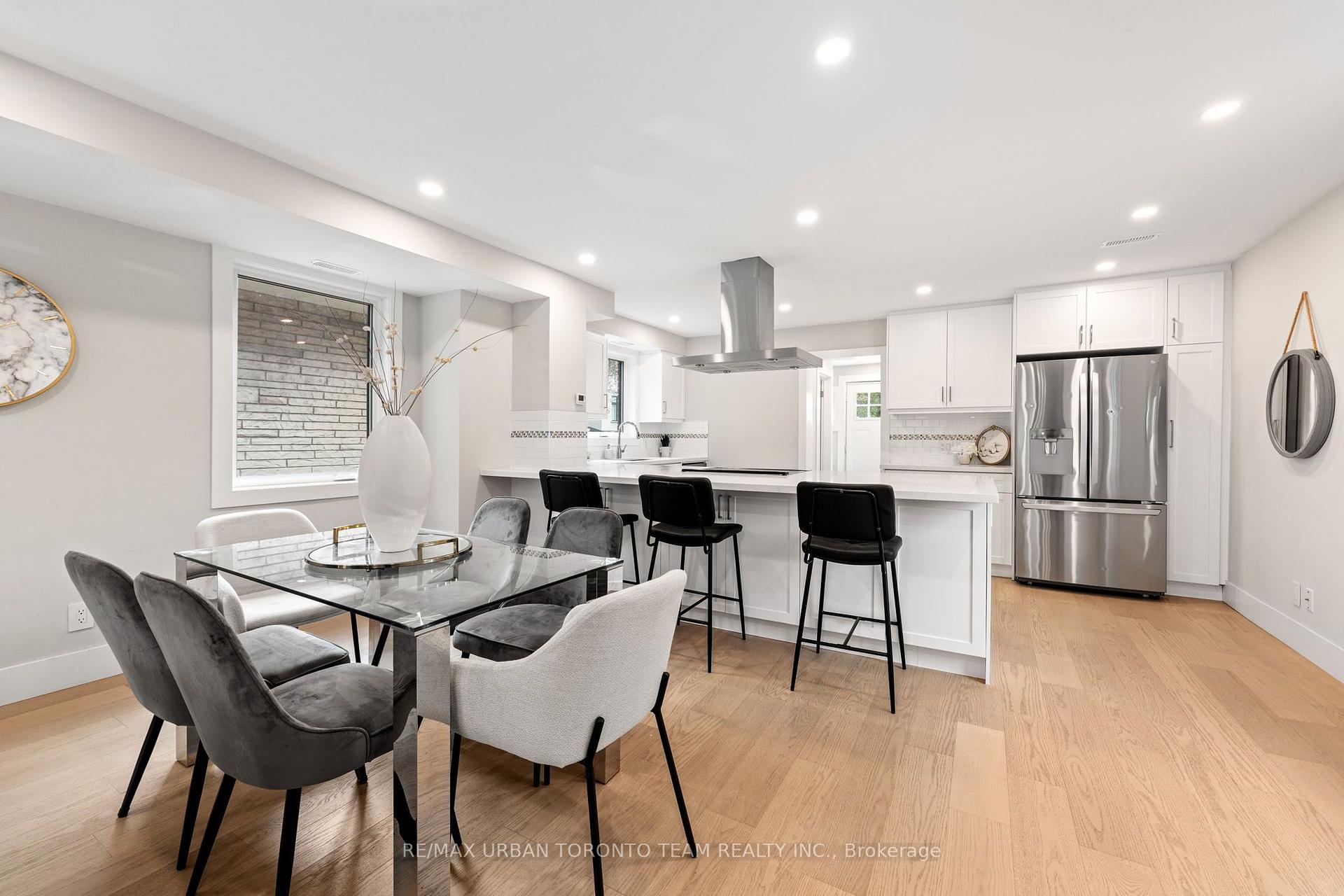 Photo 8 of 3517 St Clair Avenue E, Scarborough, Clairlea-Birchmount — HOMEH