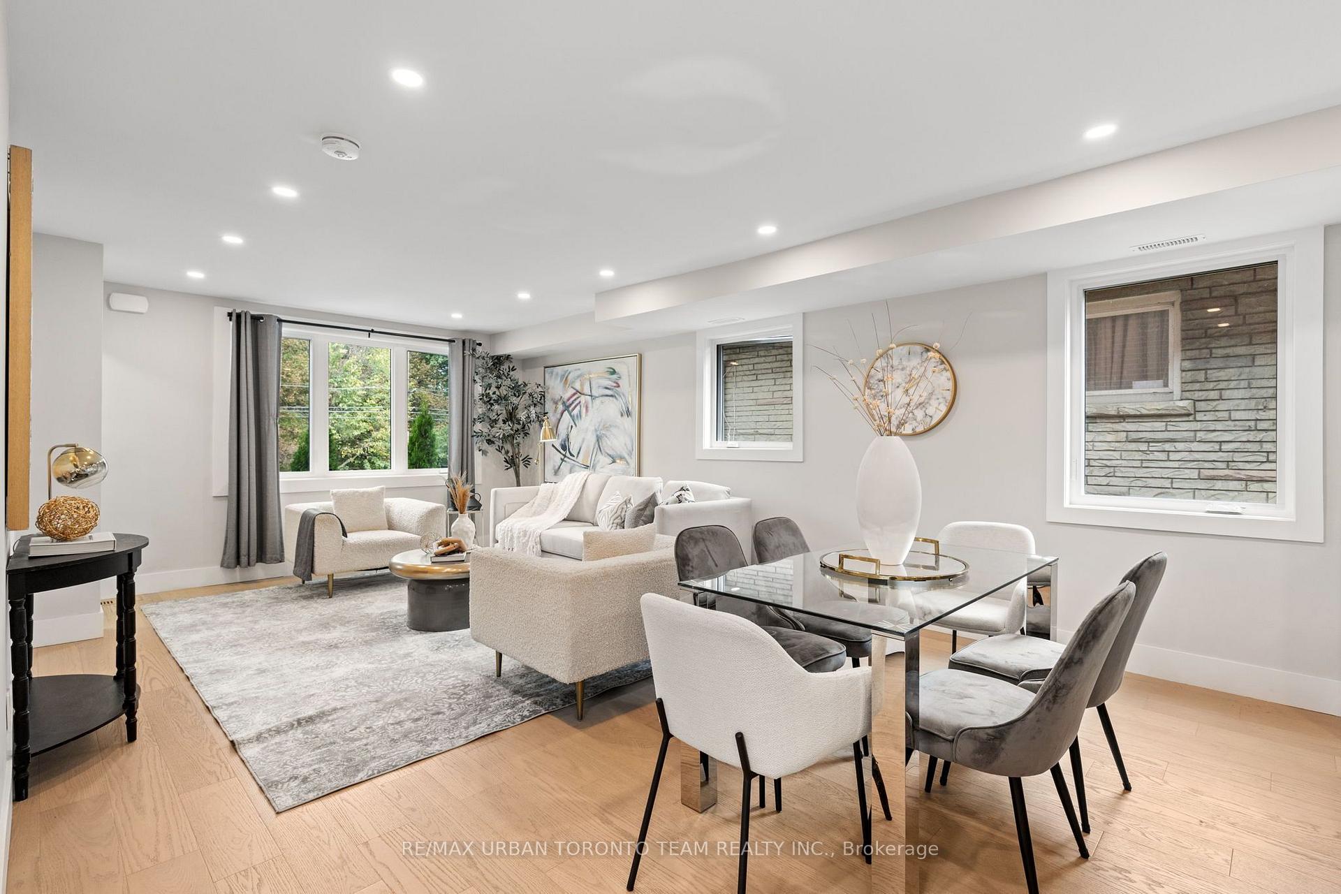 Photo 10 of 3517 St Clair Avenue E, Scarborough, Clairlea-Birchmount — HOMEH