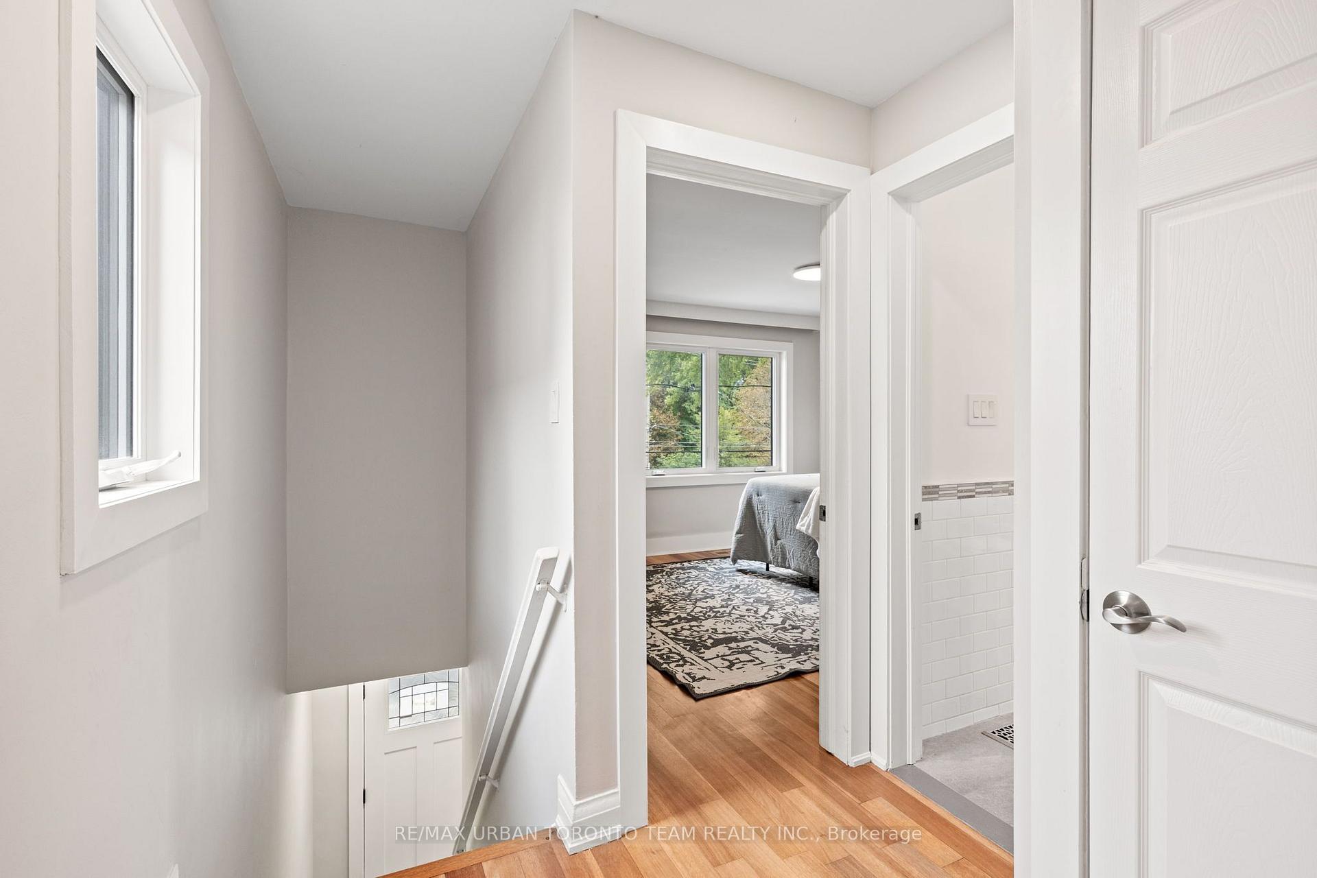 Photo 27 of 3517 St Clair Avenue E, Scarborough, Clairlea-Birchmount — HOMEH