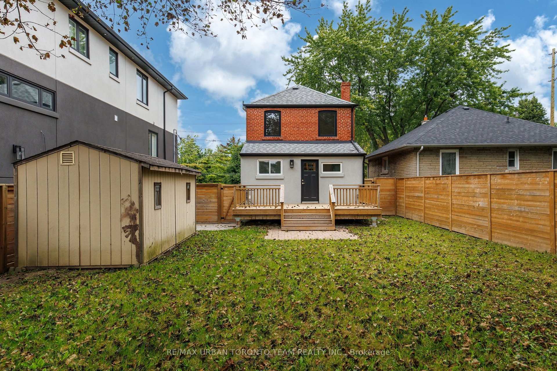 Photo 33 of 3517 St Clair Avenue E, Scarborough, Clairlea-Birchmount — HOMEH