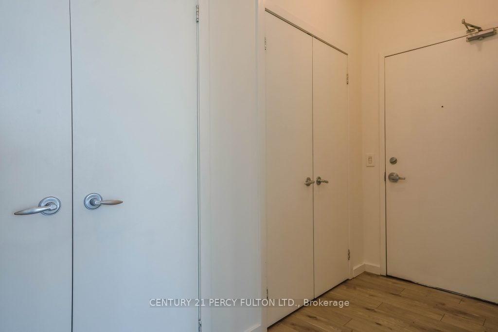 Photo 2 of Unit 3513, 8 York Street, Toronto, Waterfront Communities — HOMEH