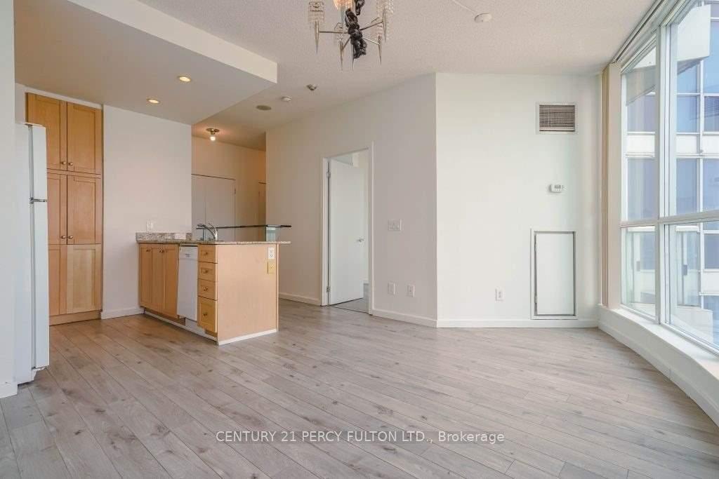 Photo 12 of Unit 3513, 8 York Street, Toronto, Waterfront Communities — HOMEH