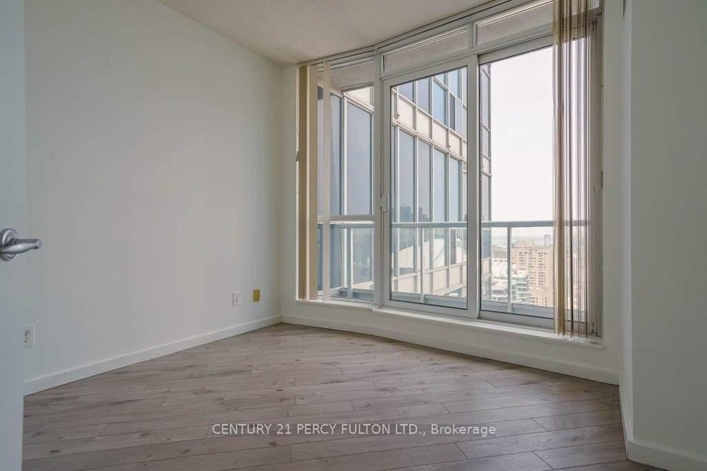 Photo 15 of Unit 3513, 8 York Street, Toronto, Waterfront Communities — HOMEH