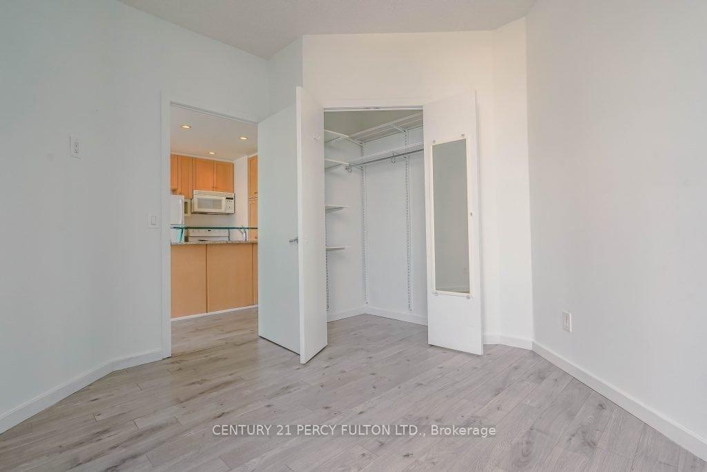 Photo 17 of Unit 3513, 8 York Street, Toronto, Waterfront Communities — HOMEH