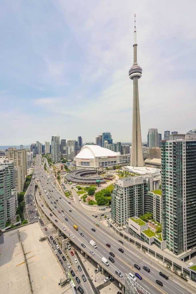Photo 19 of Unit 3513, 8 York Street, Toronto, Waterfront Communities — HOMEH