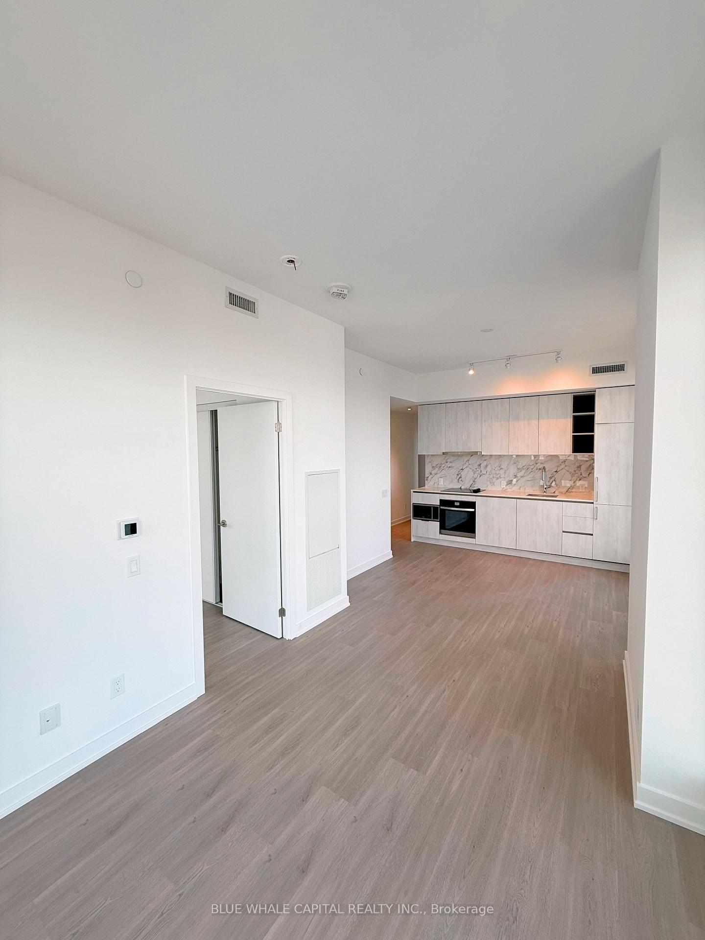 Photo 7 of Unit 5203, 8 Wellesley Street W, Toronto, Bay Street Corridor — HOMEH