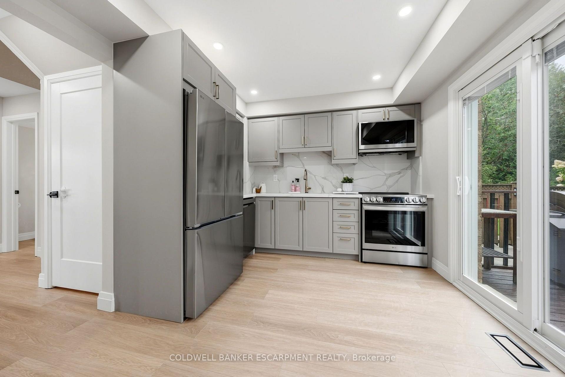 Photo 17 of 23 Lasby Lane, Halton Hills, Acton — HOMEH