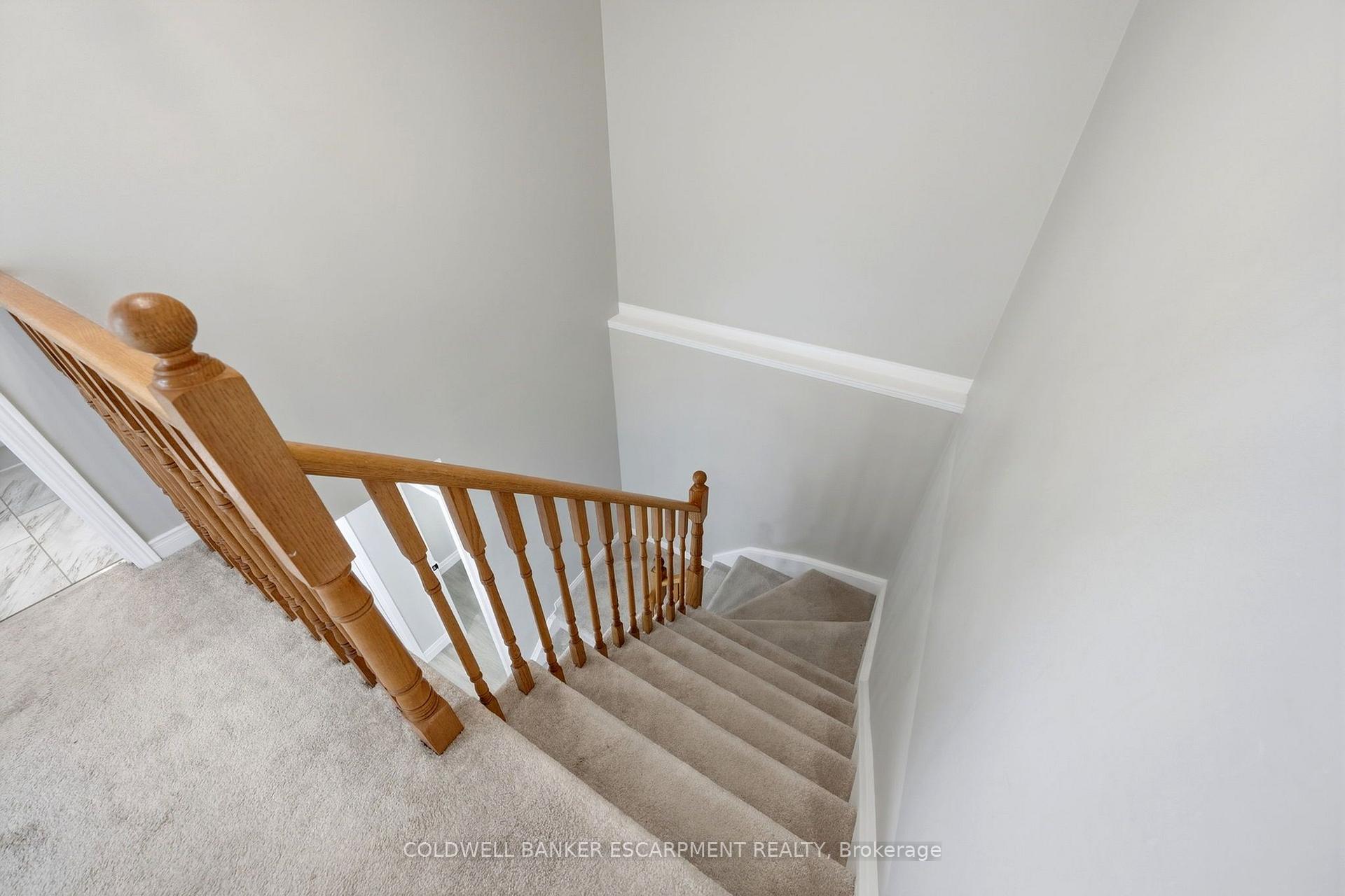 Photo 31 of 23 Lasby Lane, Halton Hills, Acton — HOMEH
