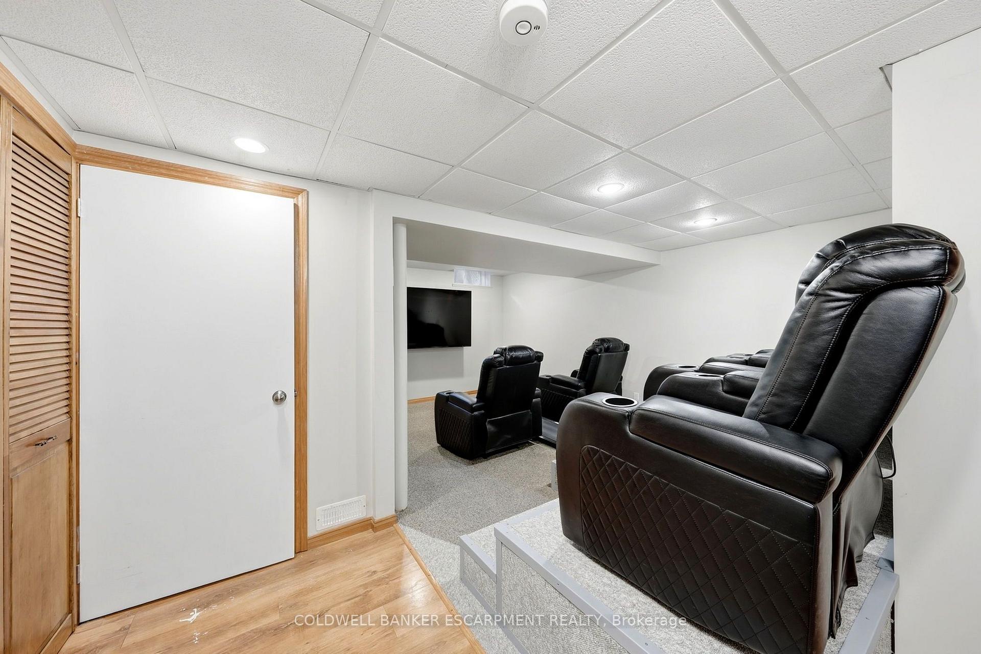 Photo 34 of 23 Lasby Lane, Halton Hills, Acton — HOMEH
