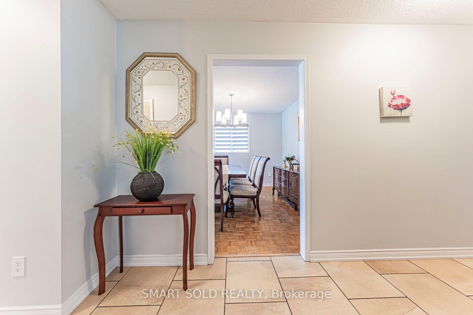 Photo 16 of 148 Castlehill Road, Vaughan, Maple — HOMEH