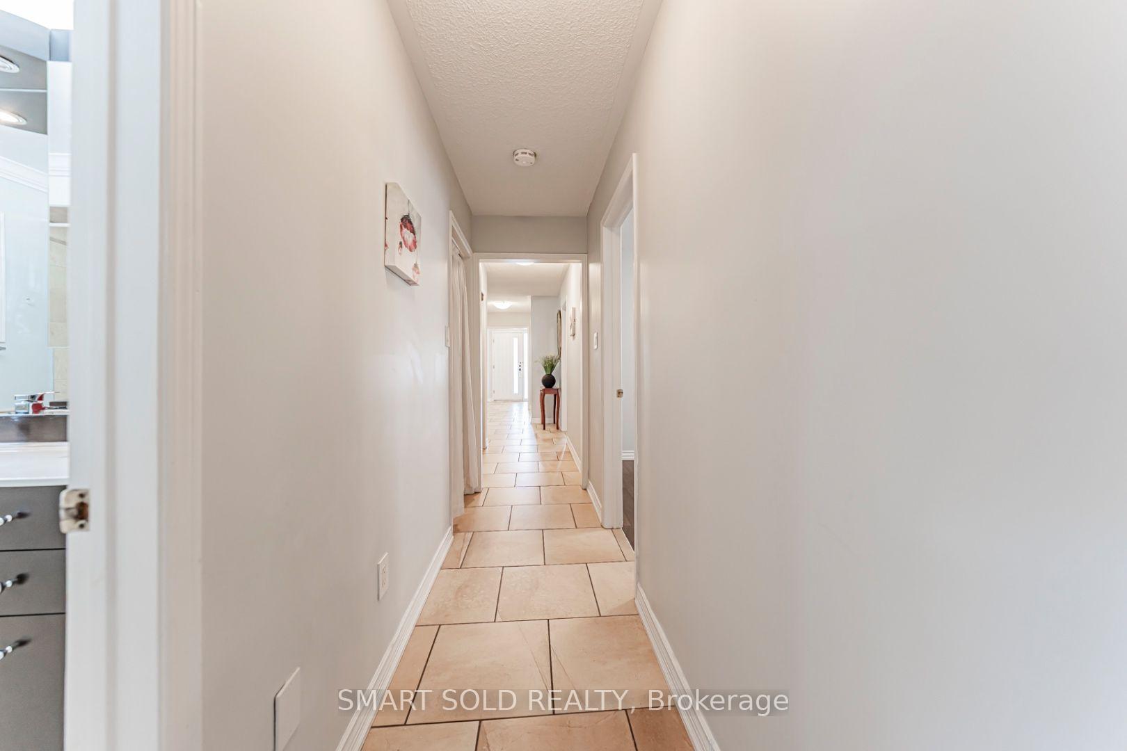 Photo 41 of 148 Castlehill Road, Vaughan, Maple — HOMEH