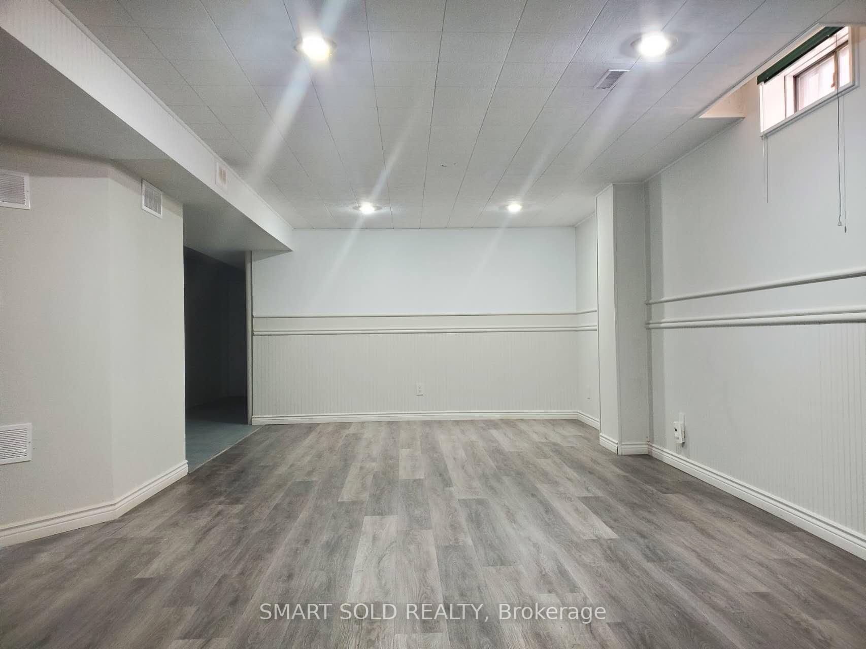 Photo 44 of 148 Castlehill Road, Vaughan, Maple — HOMEH
