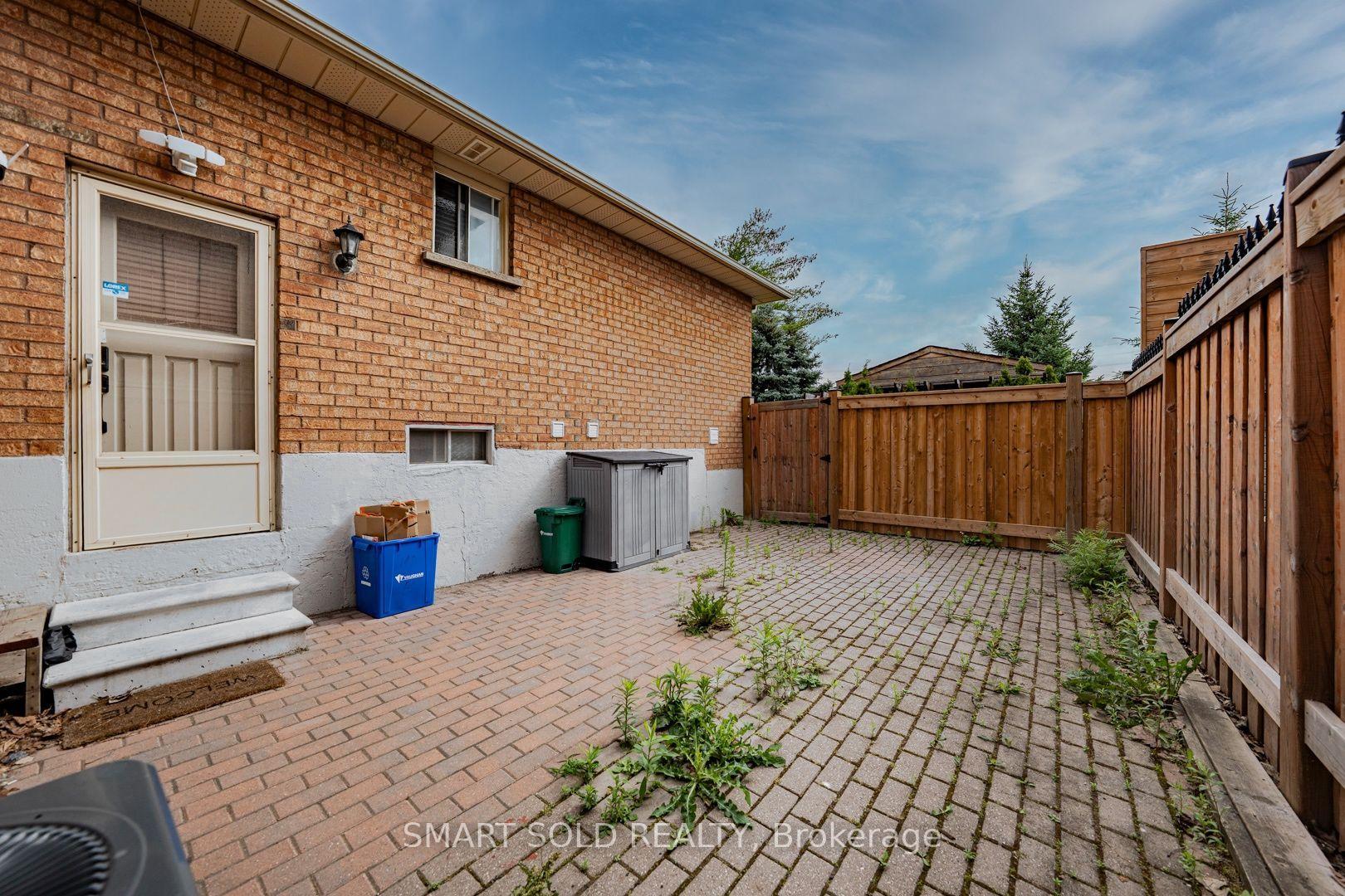 Photo 48 of 148 Castlehill Road, Vaughan, Maple — HOMEH