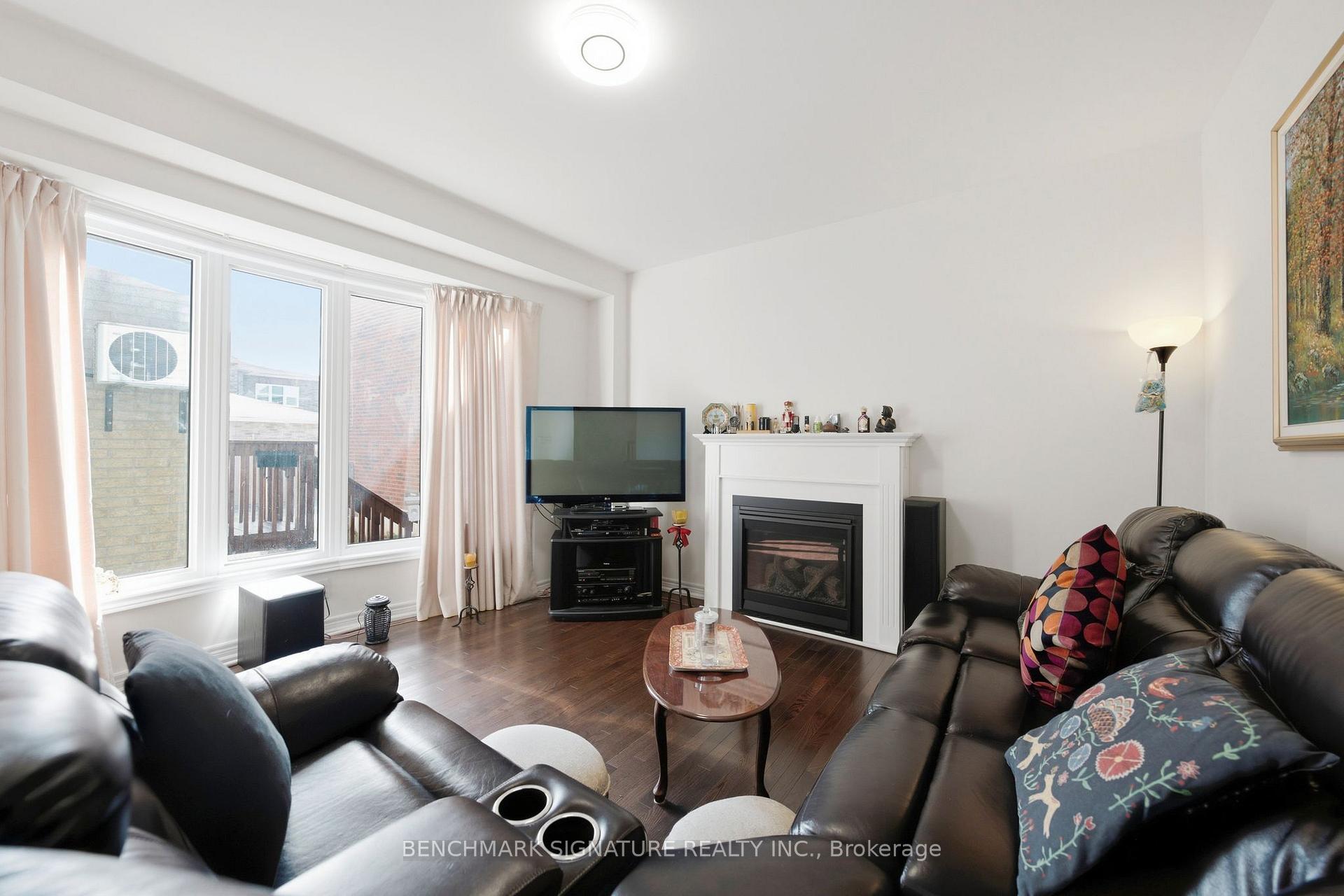 Photo 14 of 69 Windyton Avenue, Markham, Cornell — HOMEH
