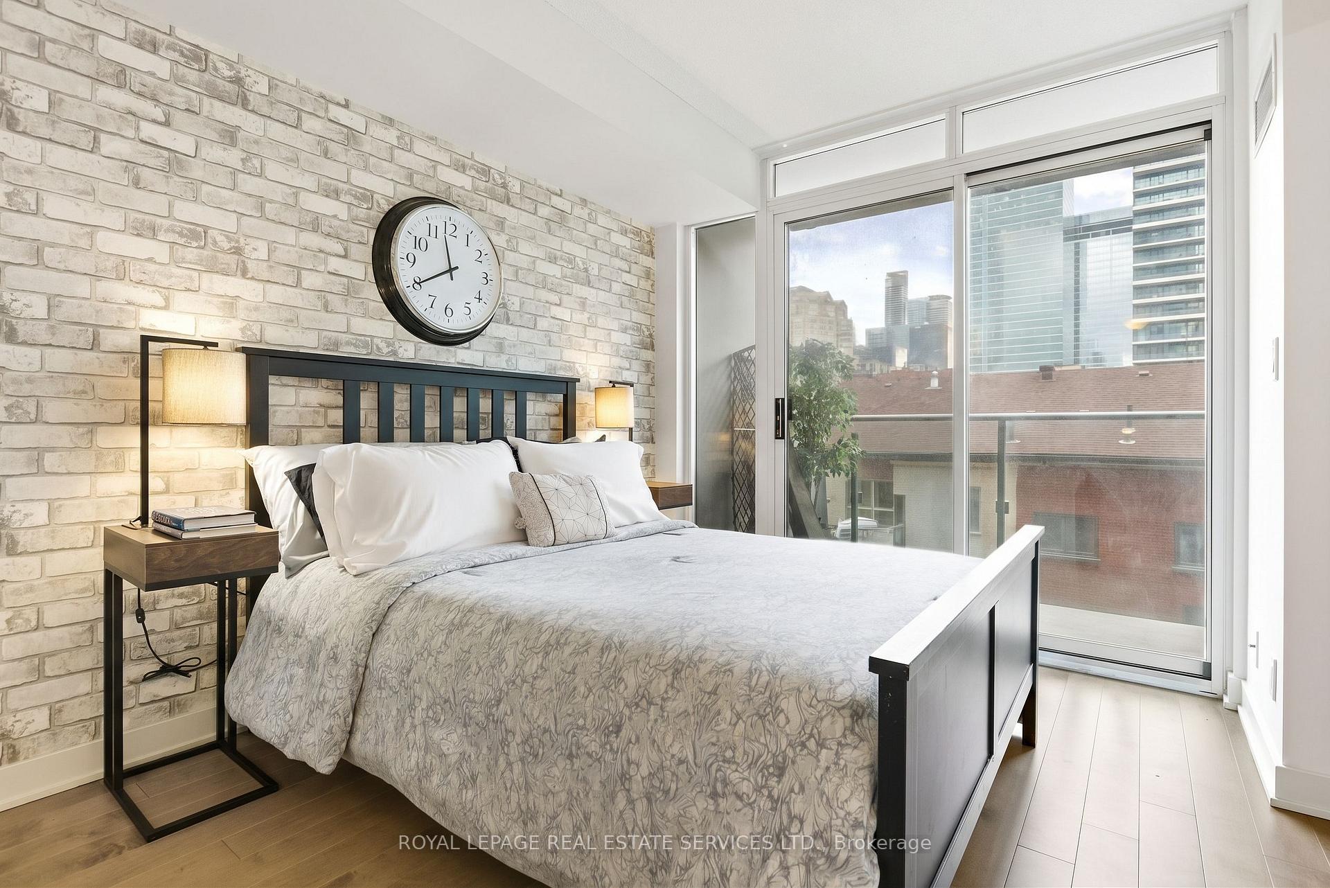 Photo 16 of Unit 430, 21 Nelson Street, Toronto, Waterfront Communities — HOMEH