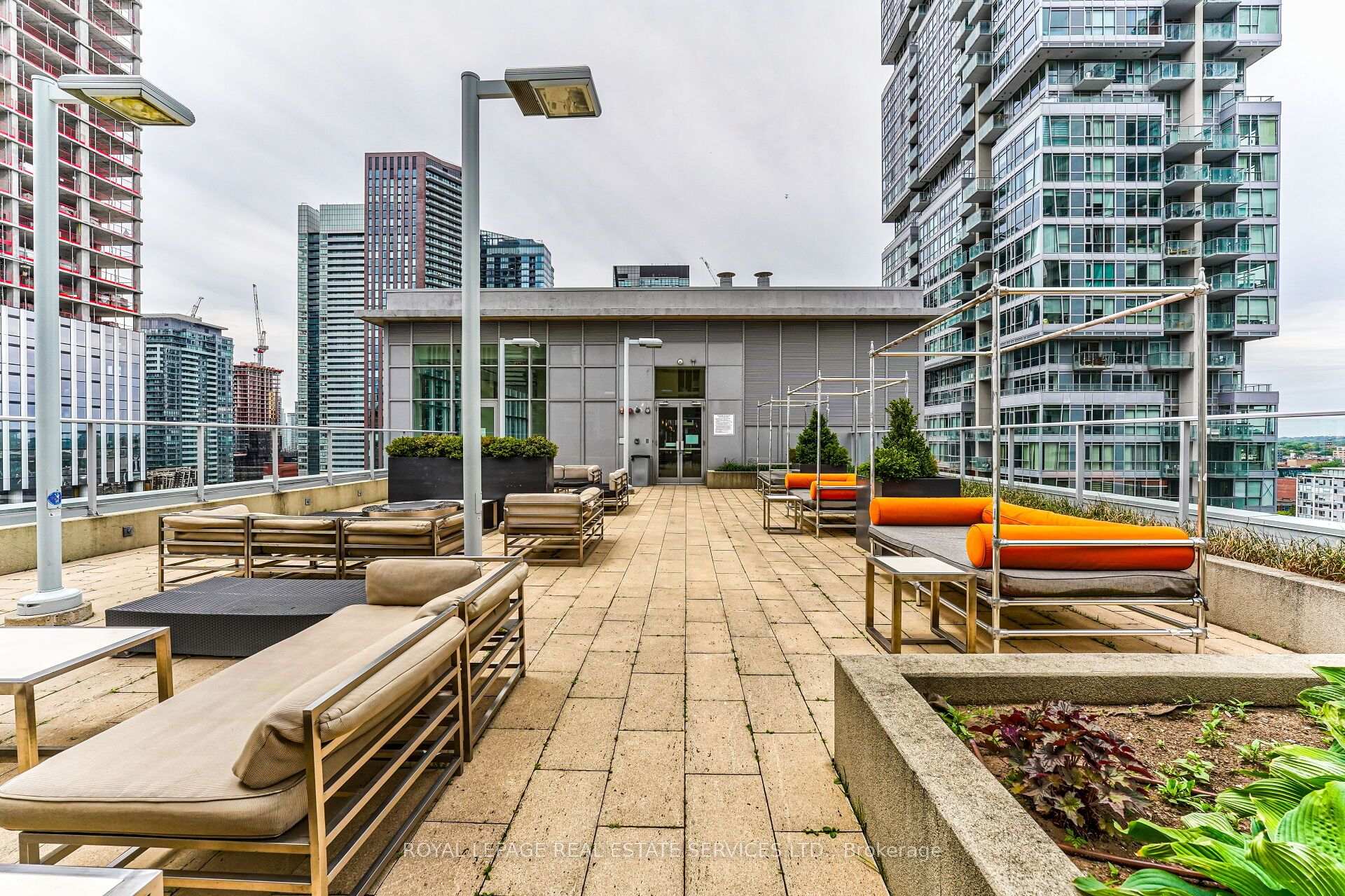 Photo 44 of Unit 430, 21 Nelson Street, Toronto, Waterfront Communities — HOMEH