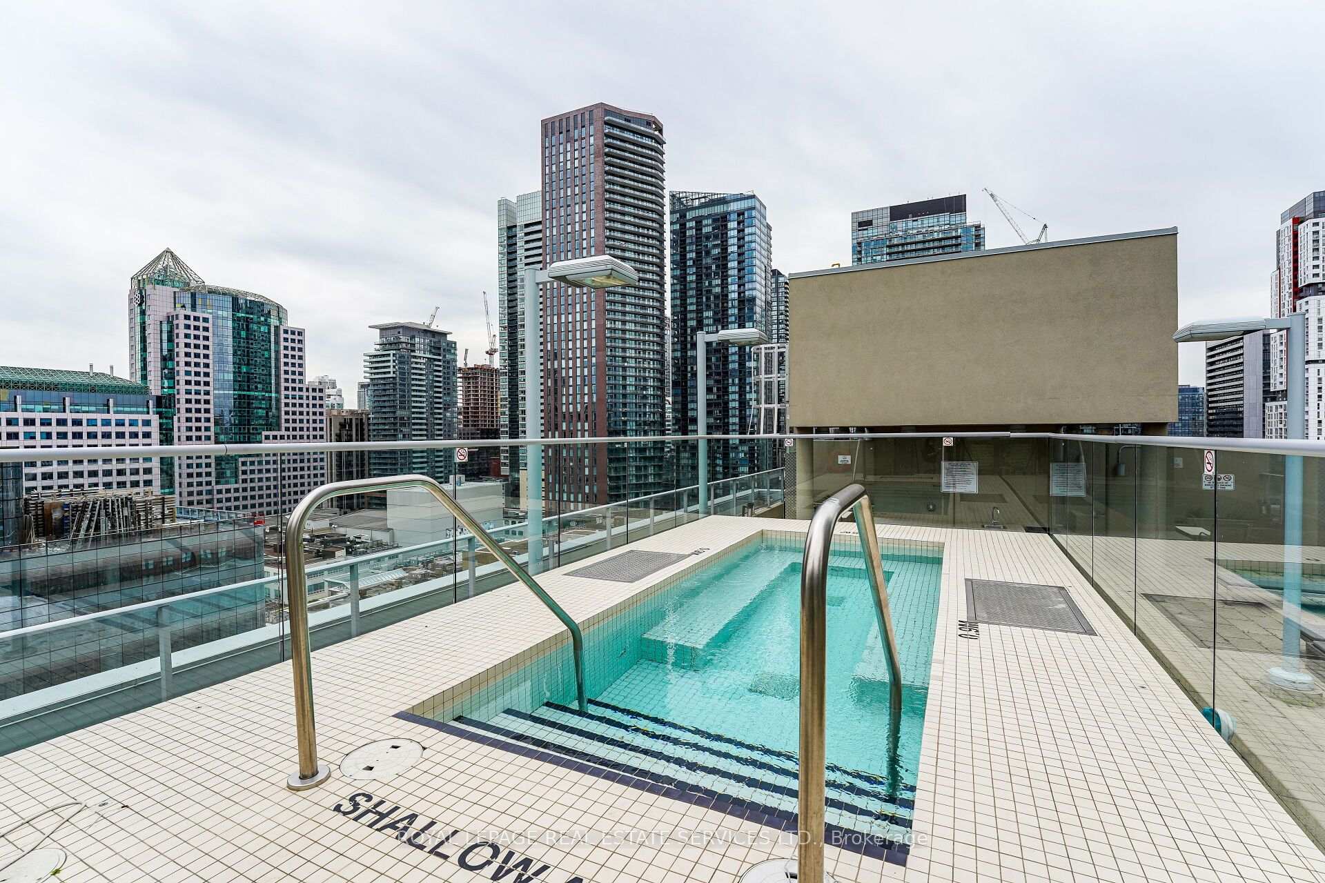 Photo 47 of Unit 430, 21 Nelson Street, Toronto, Waterfront Communities — HOMEH