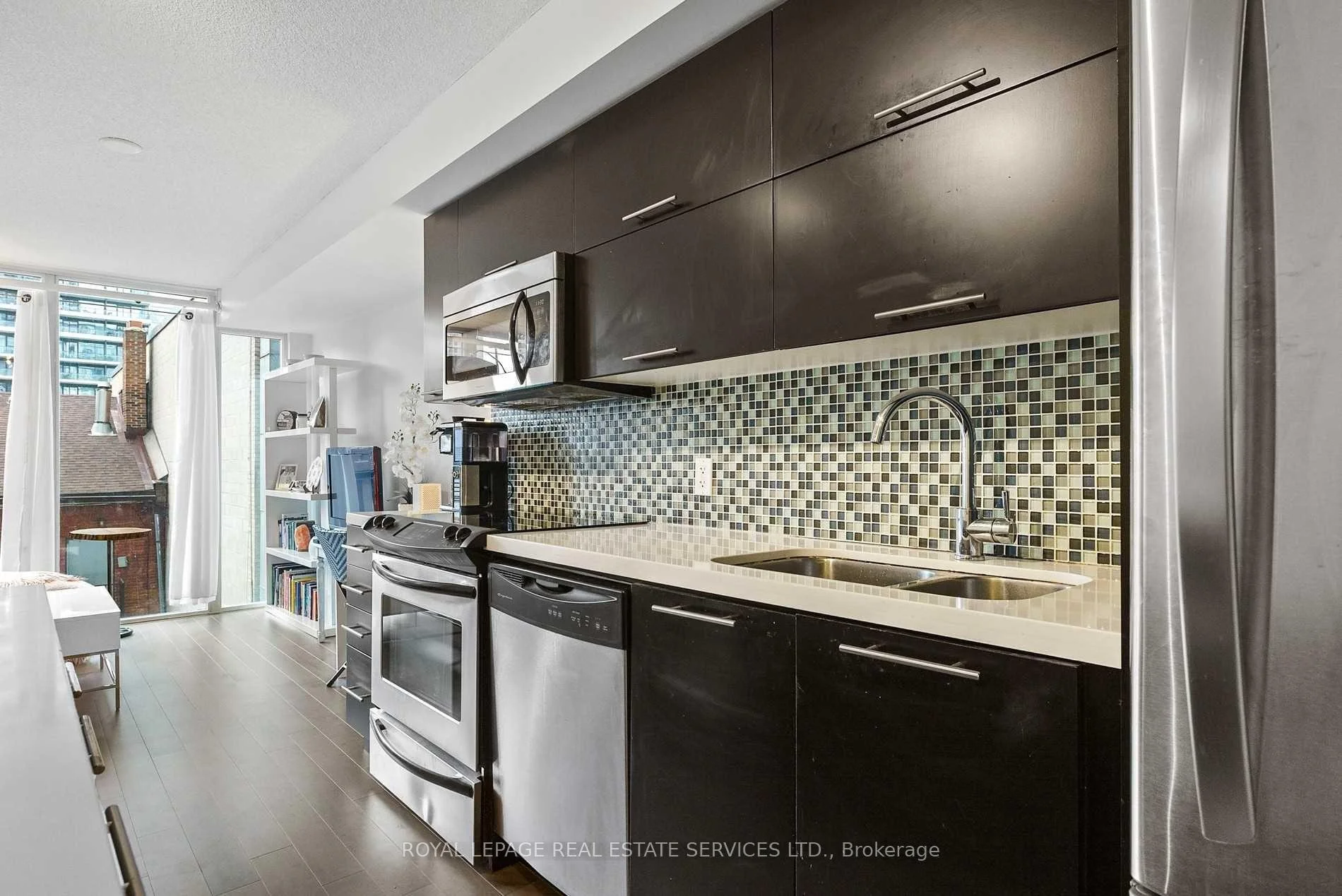 Photo 35 of Unit 430, 21 Nelson Street, Toronto, Waterfront Communities — HOMEH
