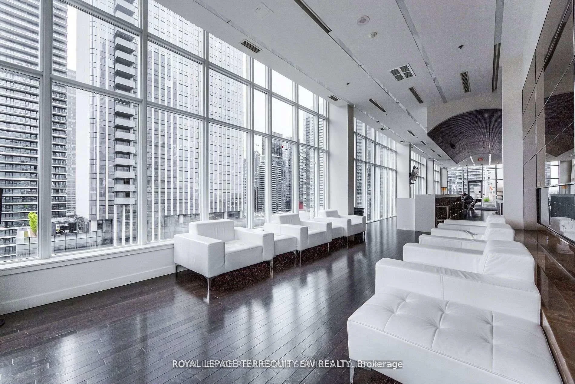 Photo 39 of Unit 430, 21 Nelson Street, Toronto, Waterfront Communities — HOMEH
