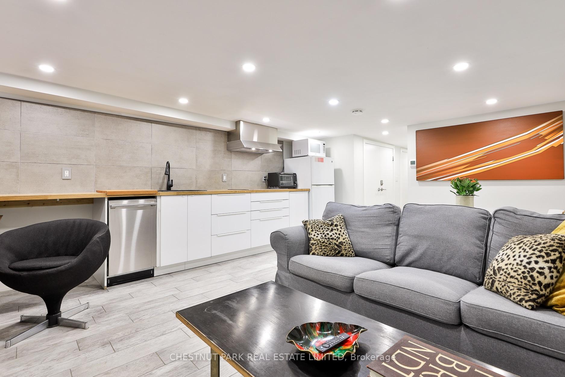 Photo 9 of Unit Rear, 95 Parkside Drive, Toronto, High Park-Swansea — HOMEH
