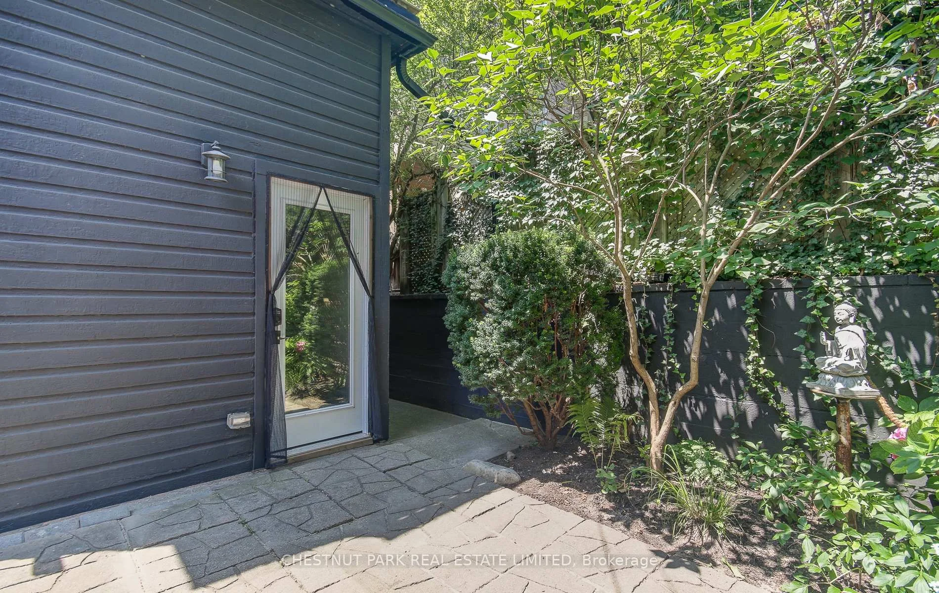 Photo 8 of Unit Rear, 95 Parkside Drive, Toronto, High Park-Swansea — HOMEH