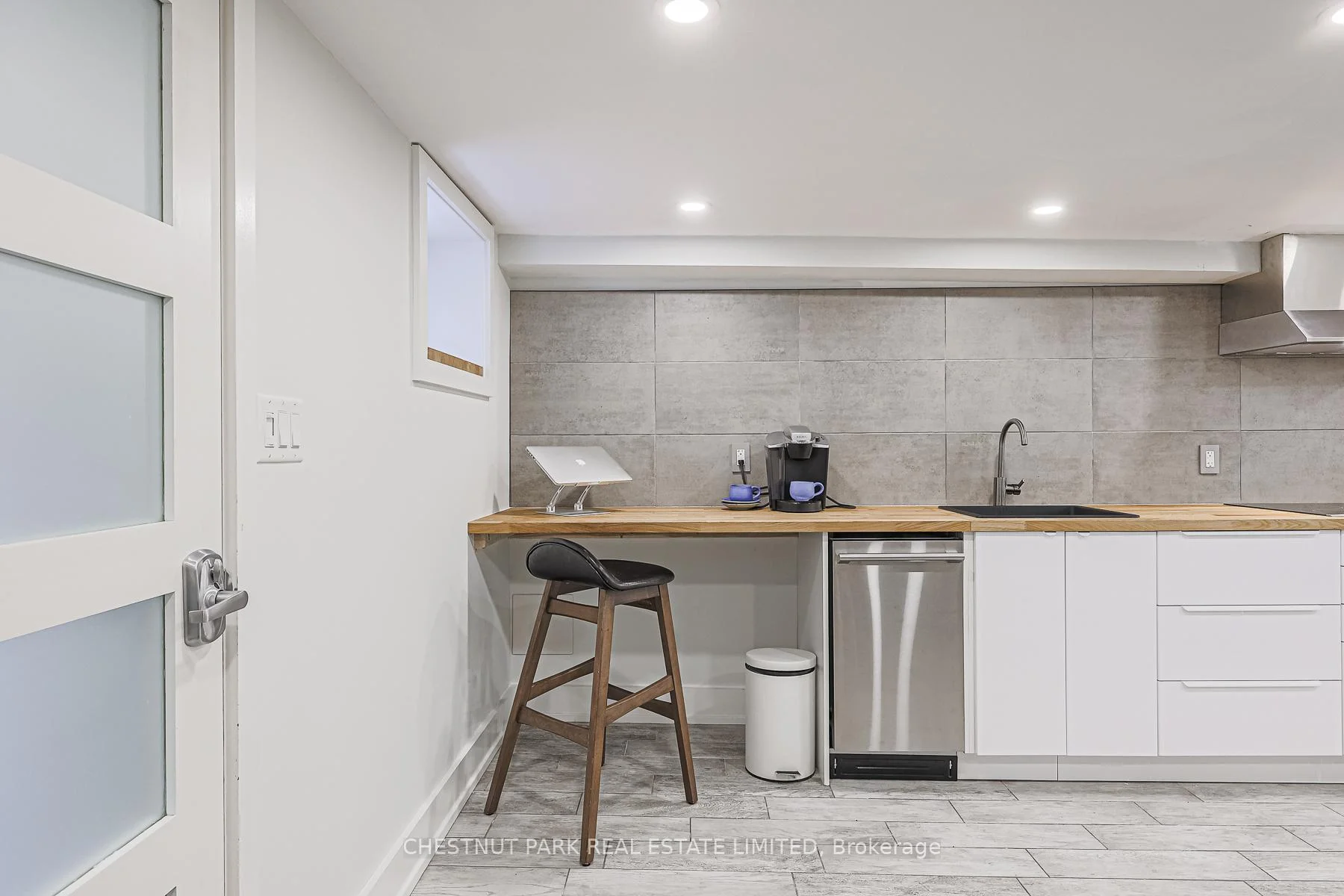Photo 23 of Unit Rear, 95 Parkside Drive, Toronto, High Park-Swansea — HOMEH