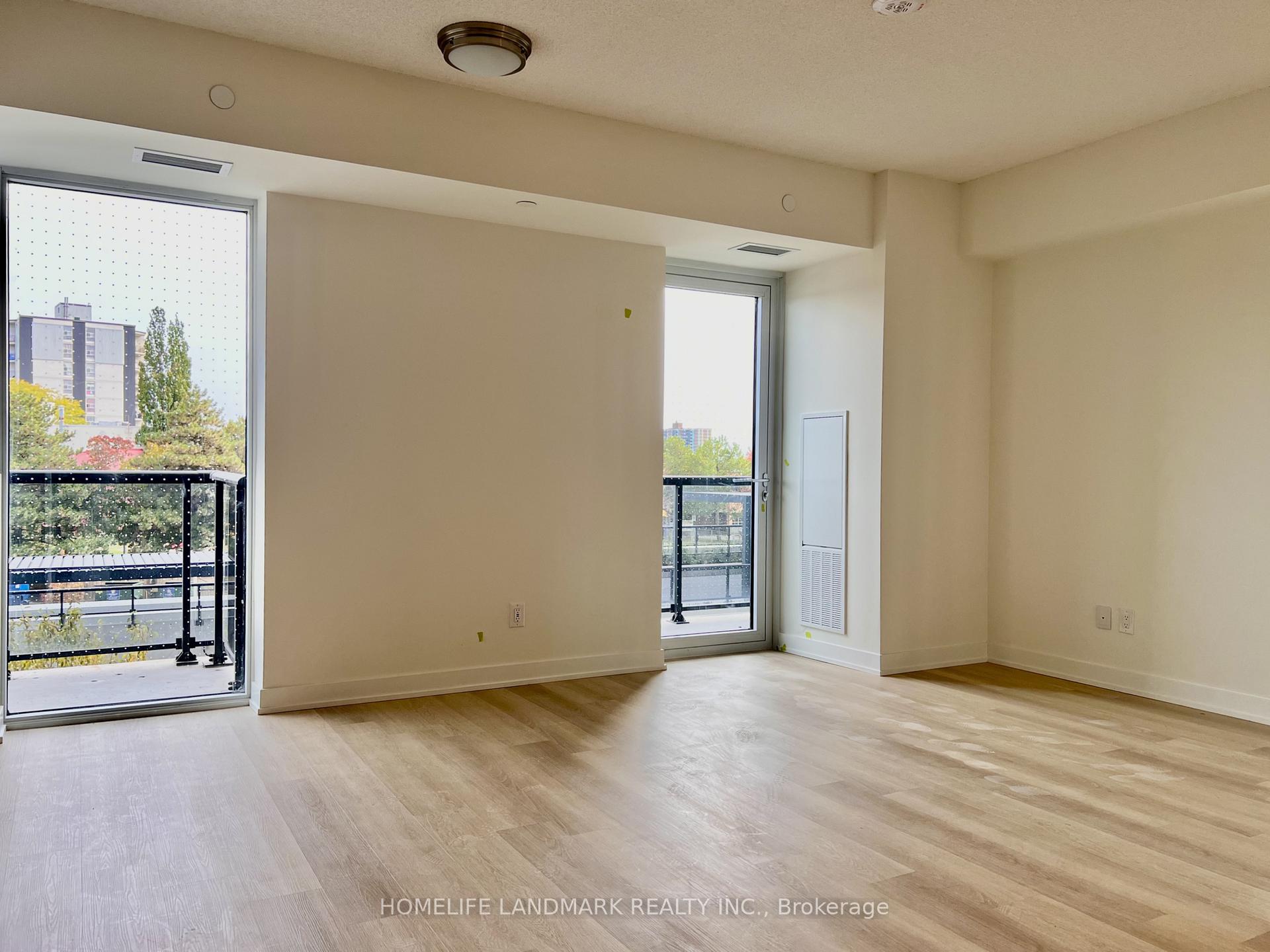 Photo 5 of Unit 316, 2825 Jane Street, North York, Glenfield-Jane Heights — HOMEH