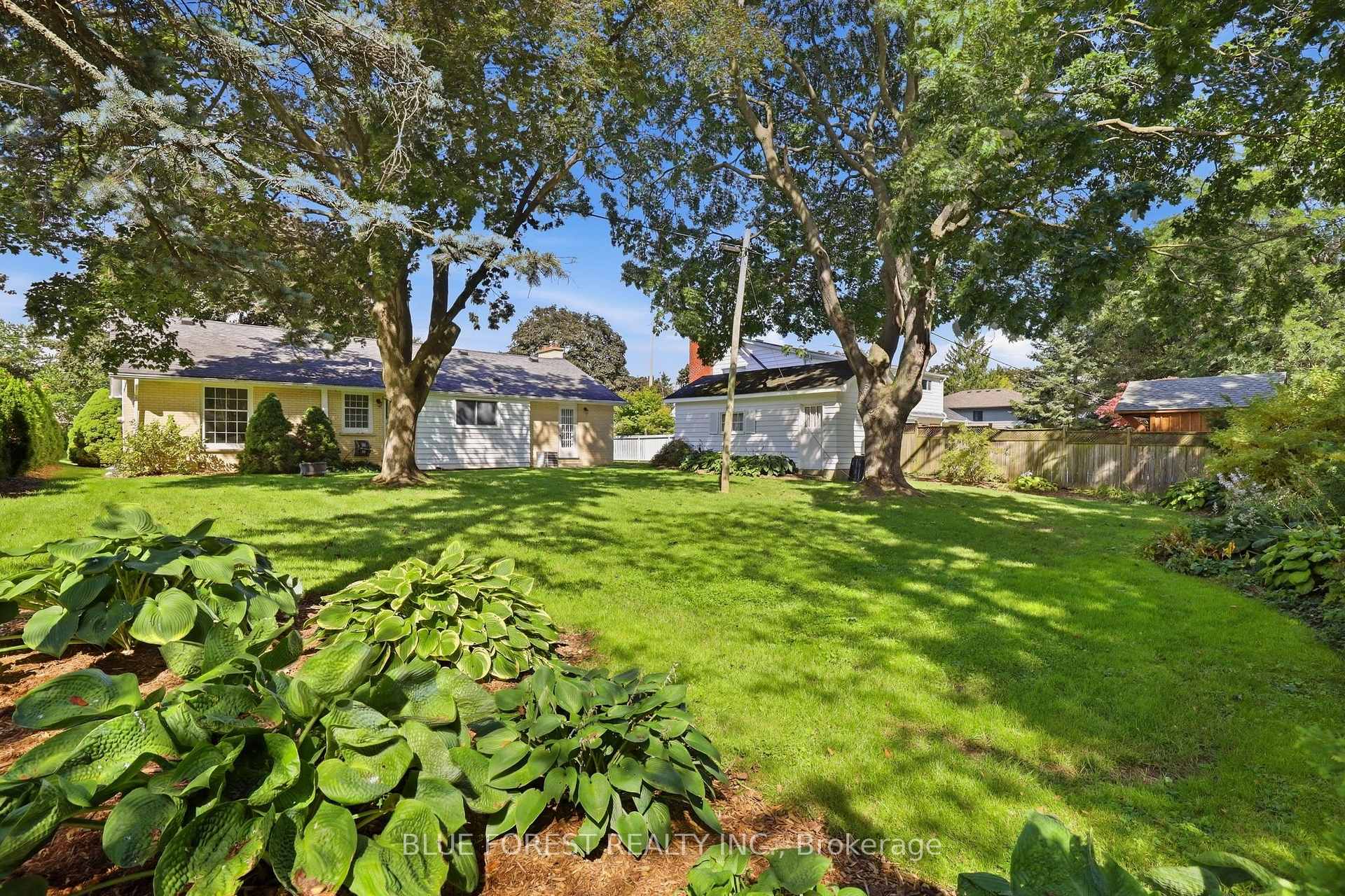 Photo 43 of 465 Averill Crescent, London, South G — HOMEH