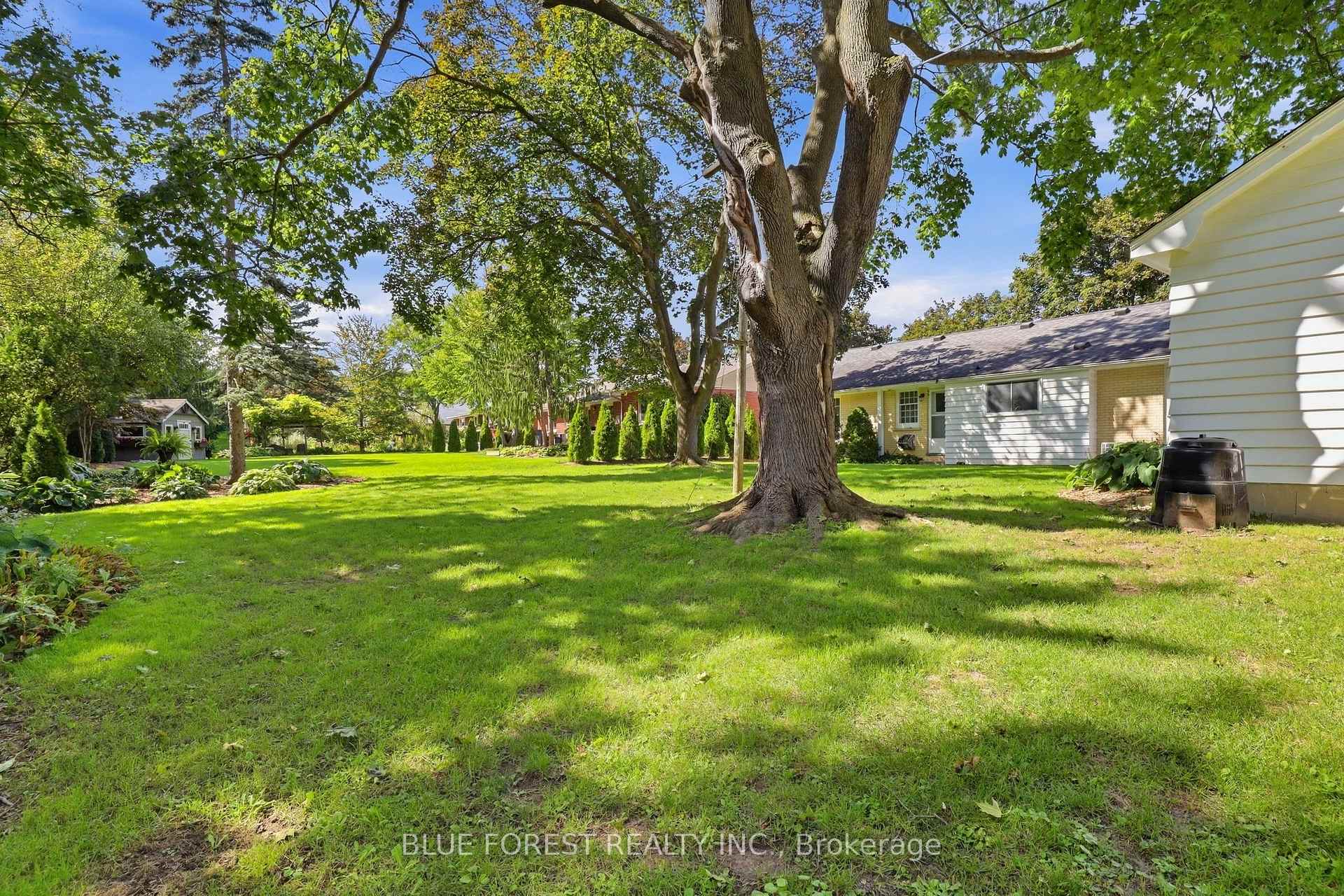 Photo 46 of 465 Averill Crescent, London, South G — HOMEH