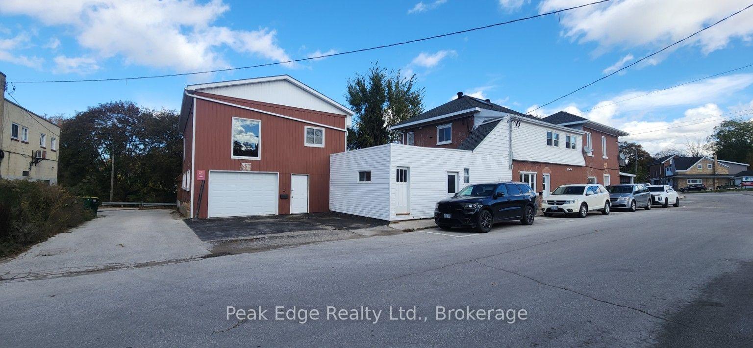 Photo of 20 & 22 2nd Street SE