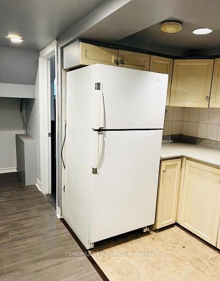 Photo 8 of Unit Bsmt, 218 Finch Avenue E, North York, Newtonbrook East — HOMEH