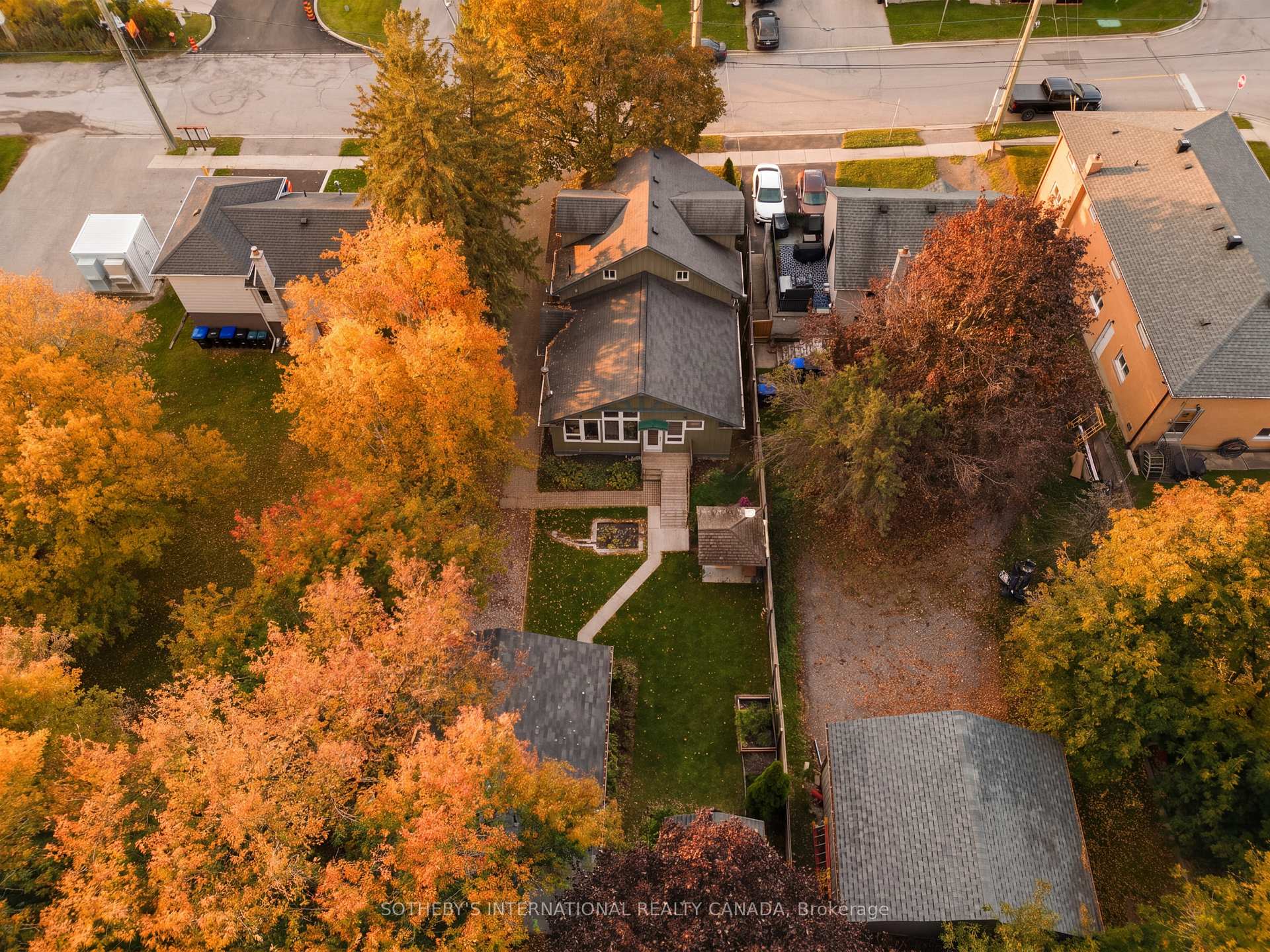 Photo of 131 John Street E