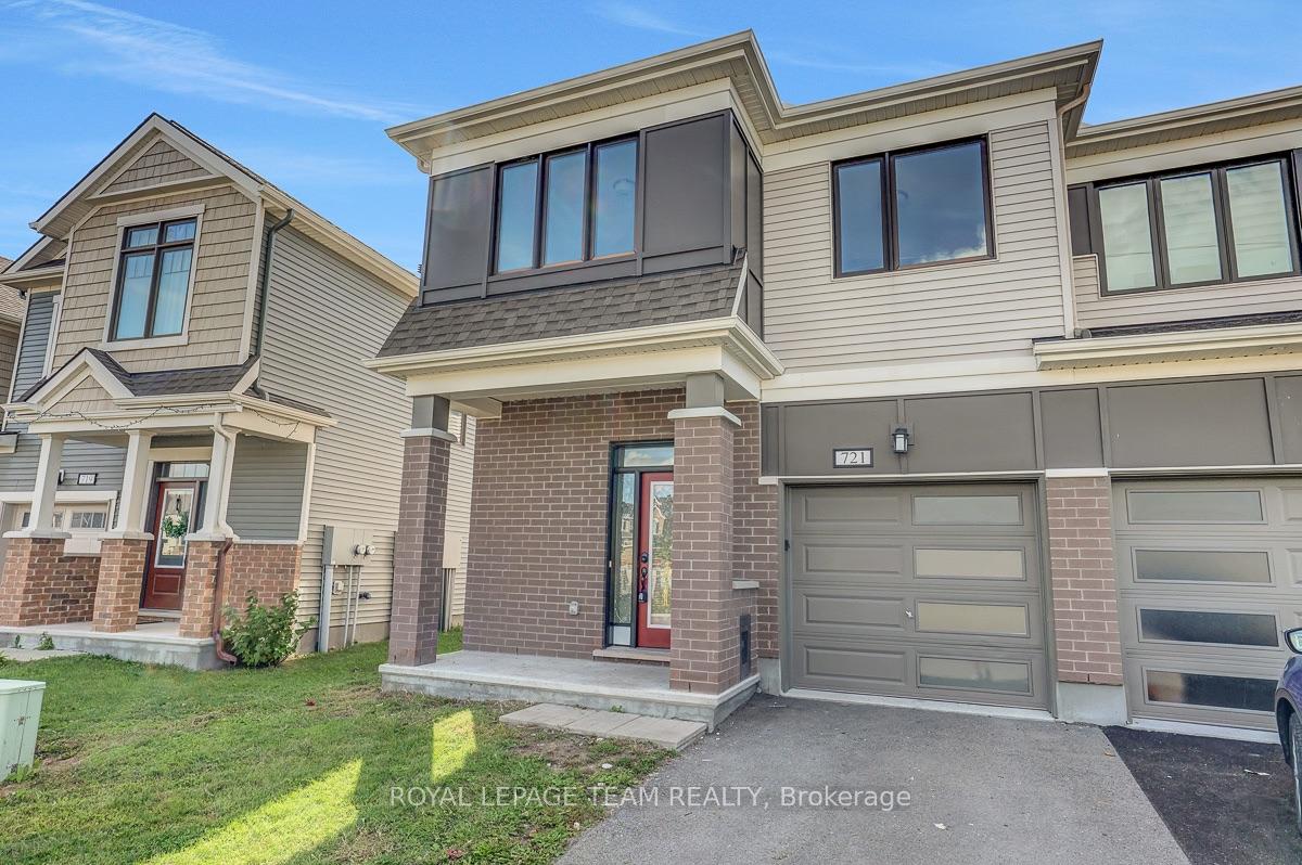 Photo 2 of 721 Megrez Way, Ottawa, Barrhaven - Half Moon Bay — HOMEH