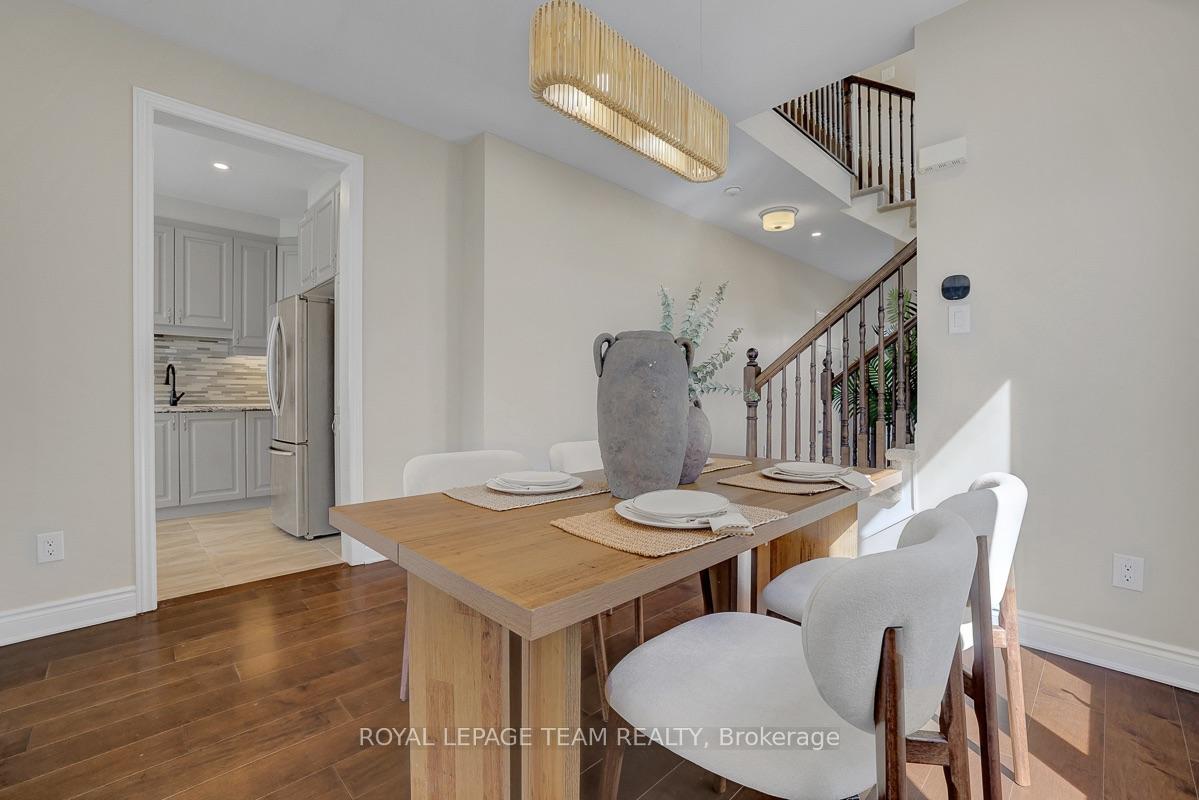 Photo 10 of 721 Megrez Way, Ottawa, Barrhaven - Half Moon Bay — HOMEH