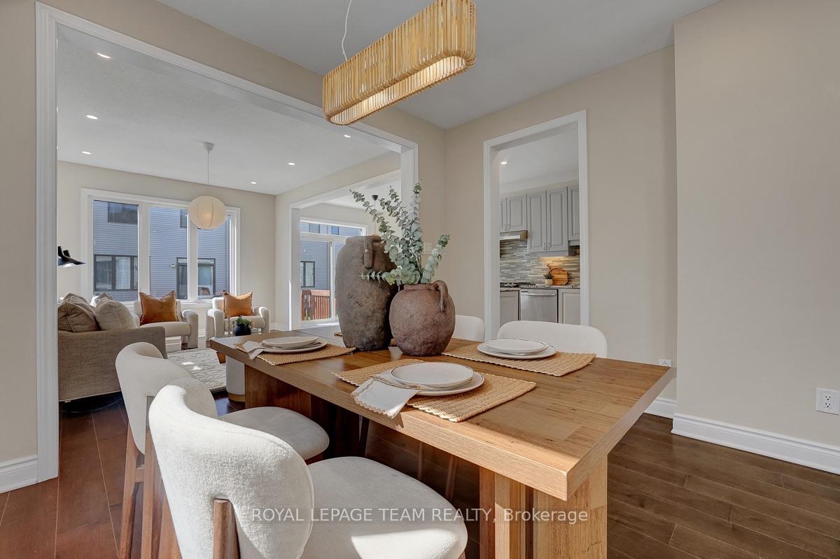 Photo 11 of 721 Megrez Way, Ottawa, Barrhaven - Half Moon Bay — HOMEH