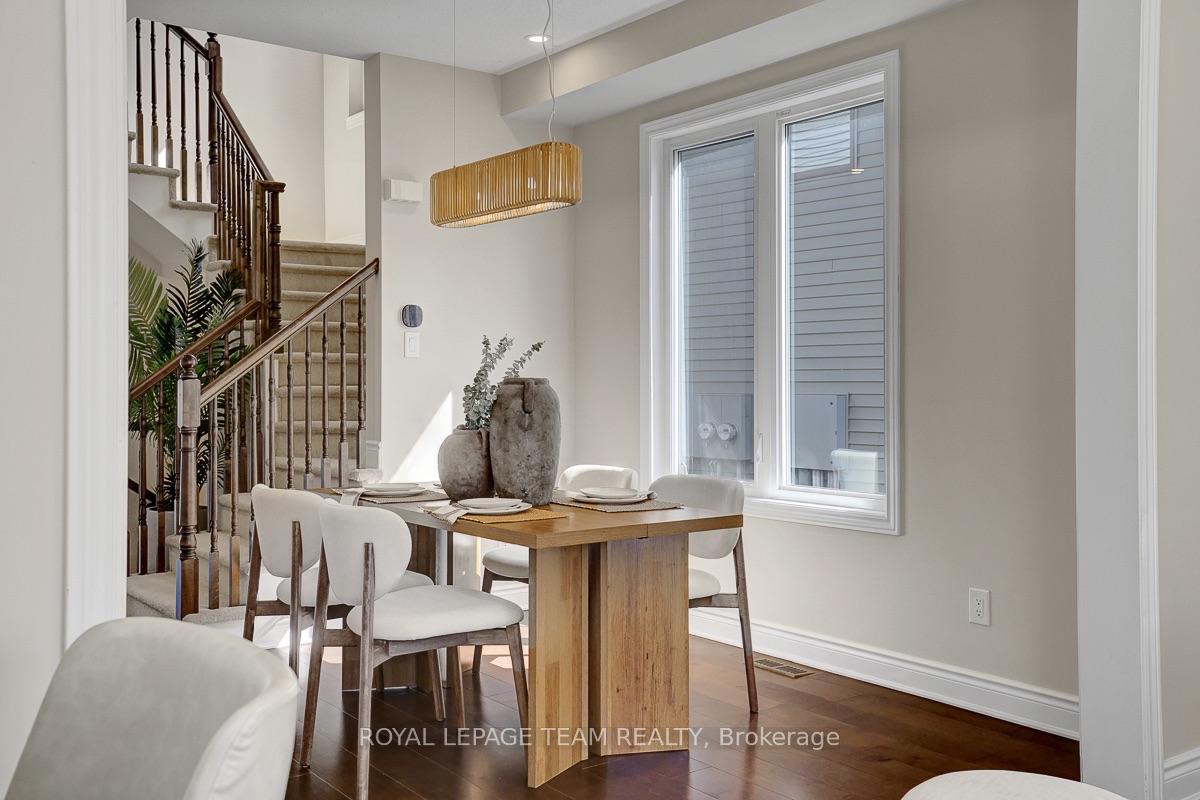Photo 13 of 721 Megrez Way, Ottawa, Barrhaven - Half Moon Bay — HOMEH