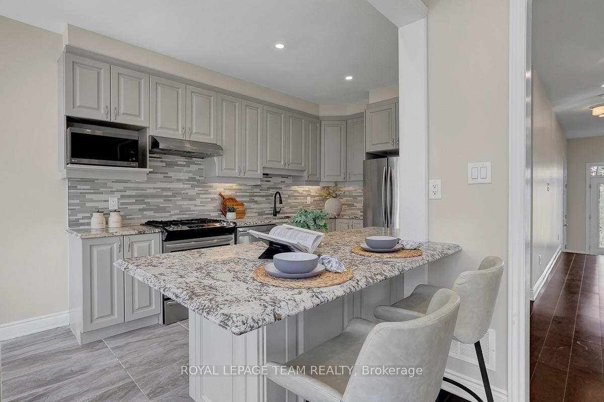Photo 19 of 721 Megrez Way, Ottawa, Barrhaven - Half Moon Bay — HOMEH