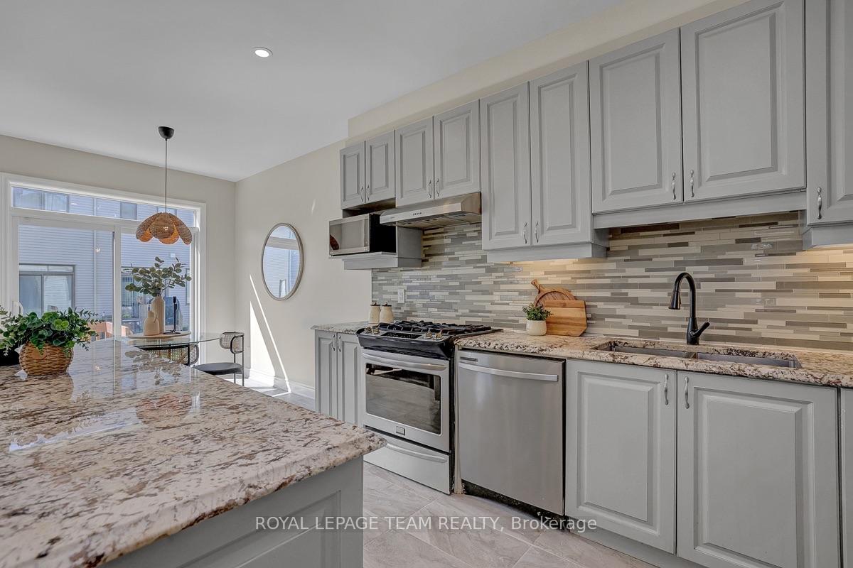 Photo 20 of 721 Megrez Way, Ottawa, Barrhaven - Half Moon Bay — HOMEH