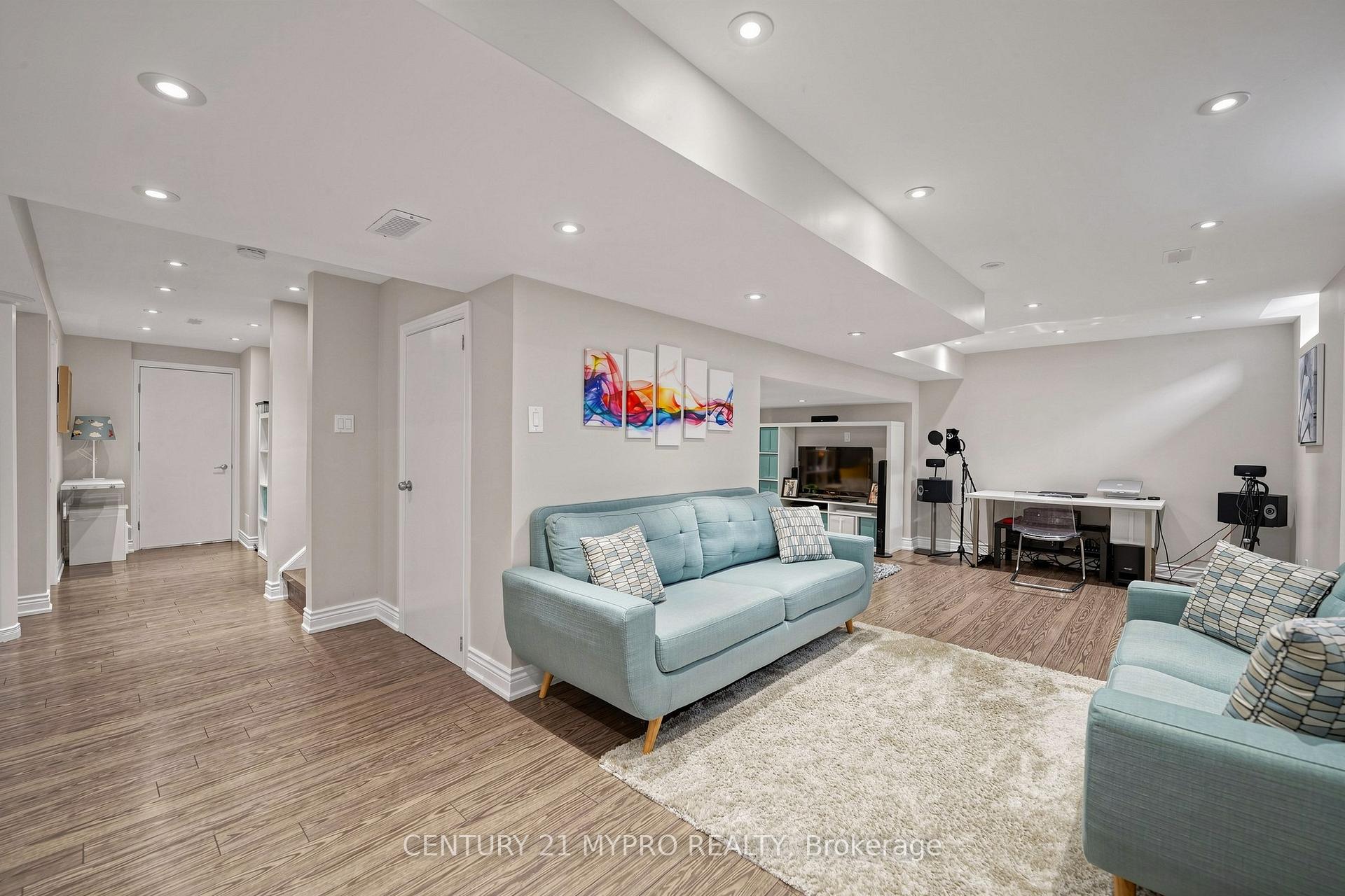 Photo 34 of 225 Silver Maple Road, Richmond Hill, Jefferson — HOMEH
