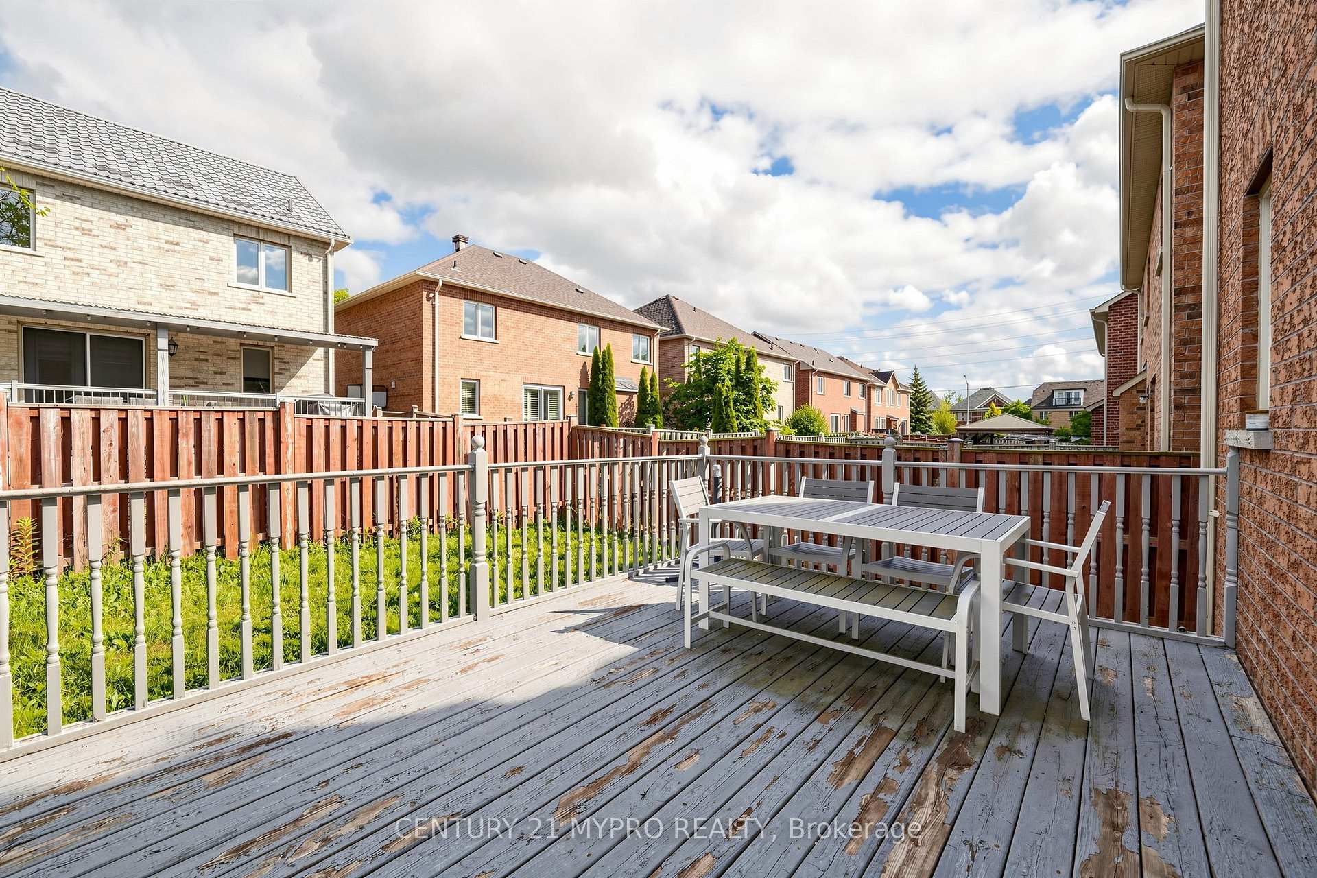 Photo 37 of 225 Silver Maple Road, Richmond Hill, Jefferson — HOMEH