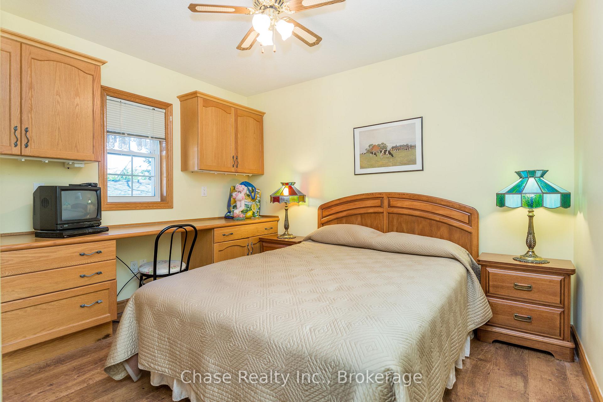Photo 12 of 36 Topaz Street, Wasaga Beach — HOMEH