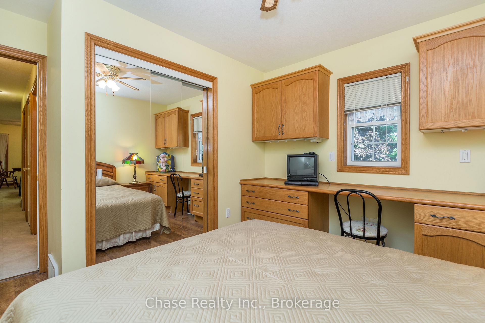 Photo 13 of 36 Topaz Street, Wasaga Beach — HOMEH