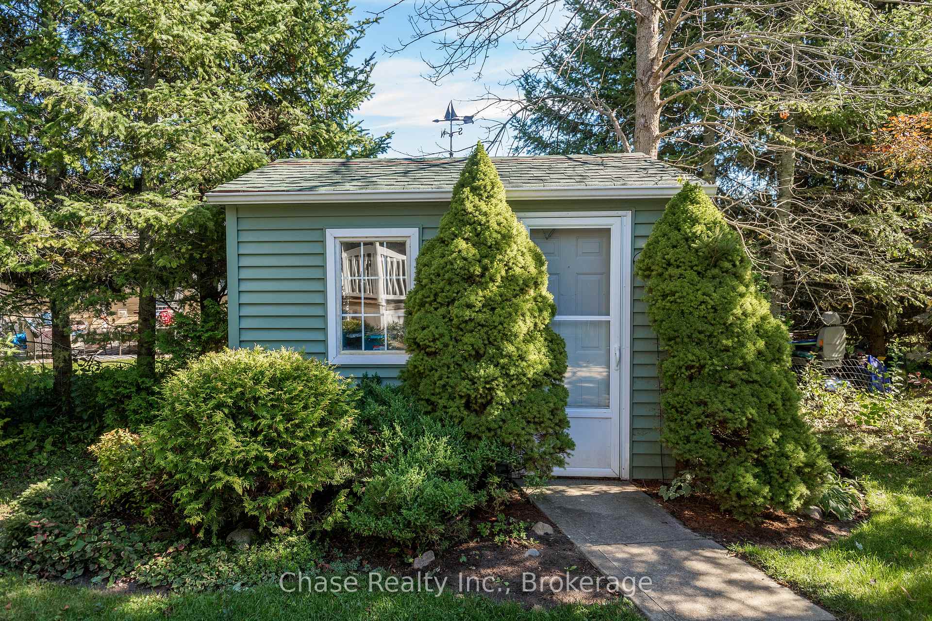 Photo 18 of 36 Topaz Street, Wasaga Beach — HOMEH