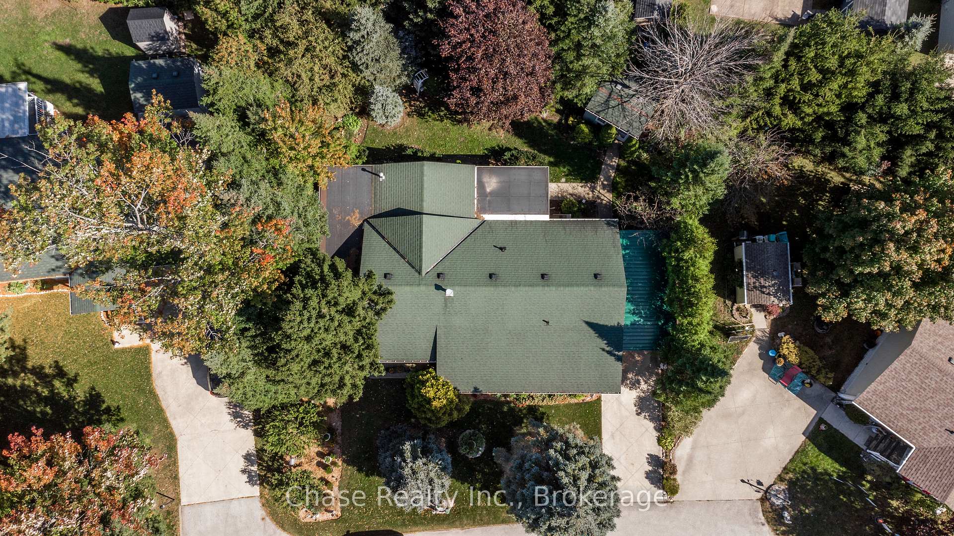 Photo 20 of 36 Topaz Street, Wasaga Beach — HOMEH