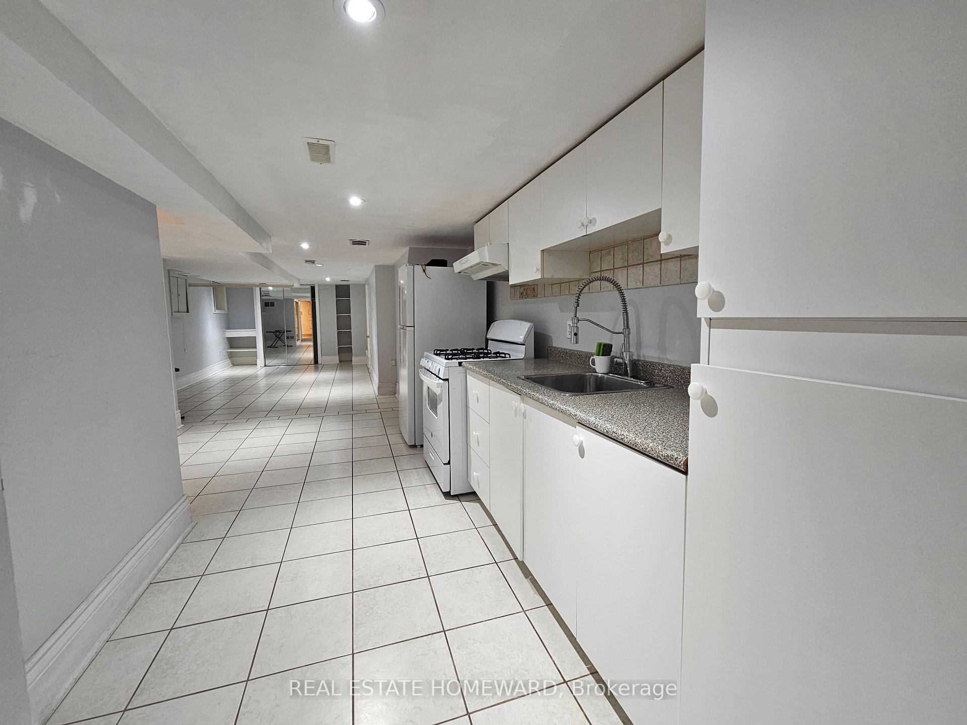 Photo 5 of Unit Lower level, 19 Keystone Avenue, Toronto, East End-Danforth — HOMEH