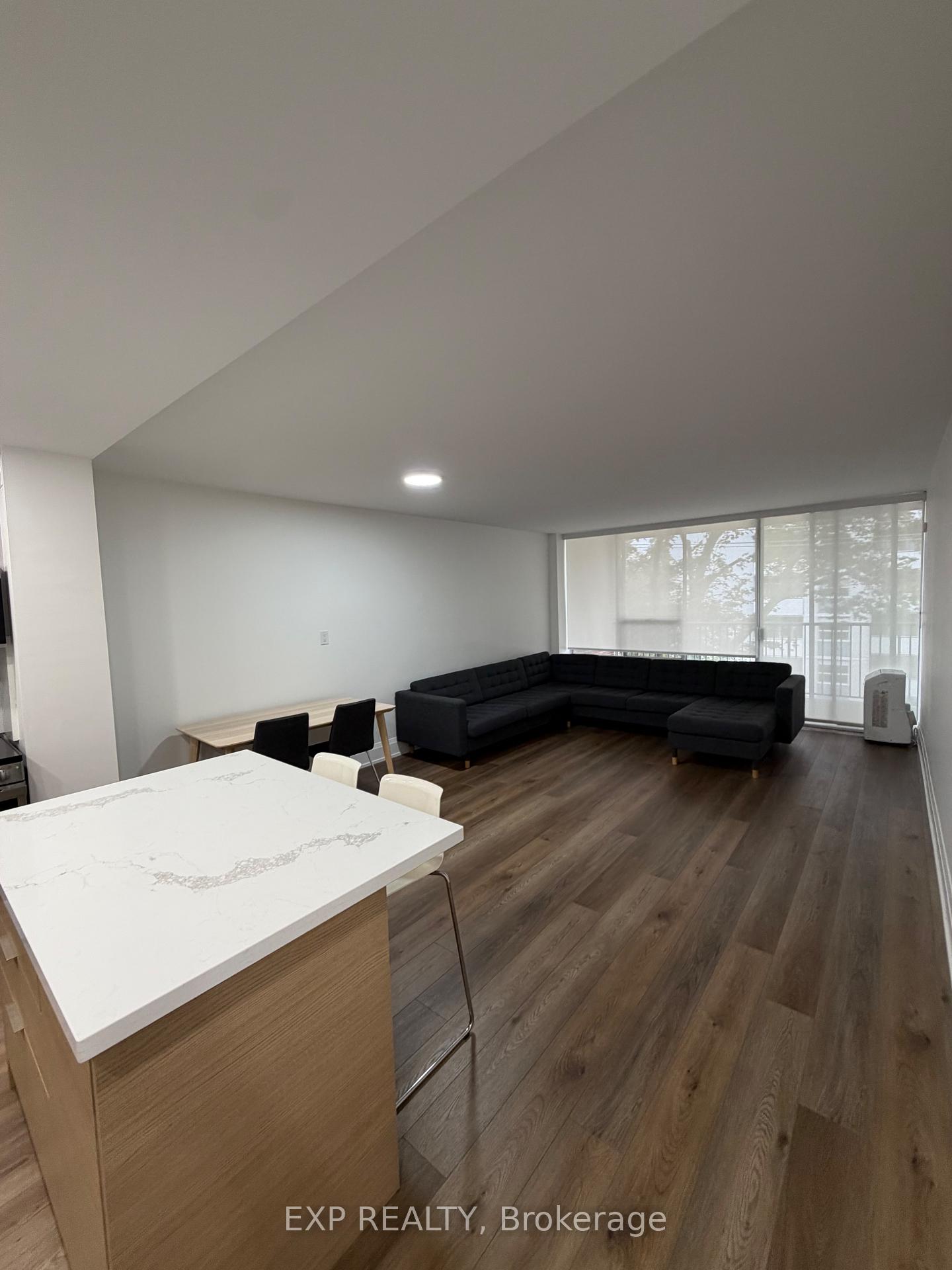 Photo 5 of Unit 404, 60 Montclair Avenue, Toronto, Forest Hill South — HOMEH