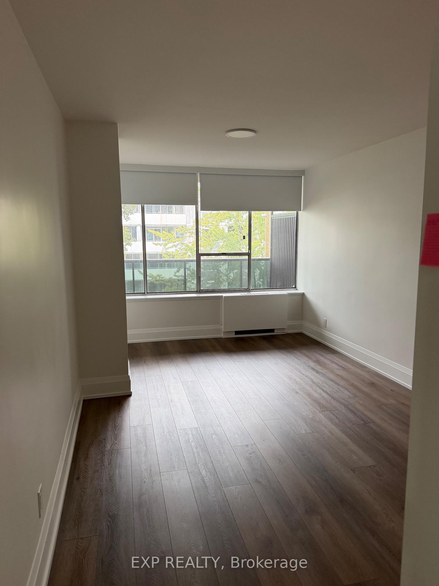 Photo 8 of Unit 404, 60 Montclair Avenue, Toronto, Forest Hill South — HOMEH
