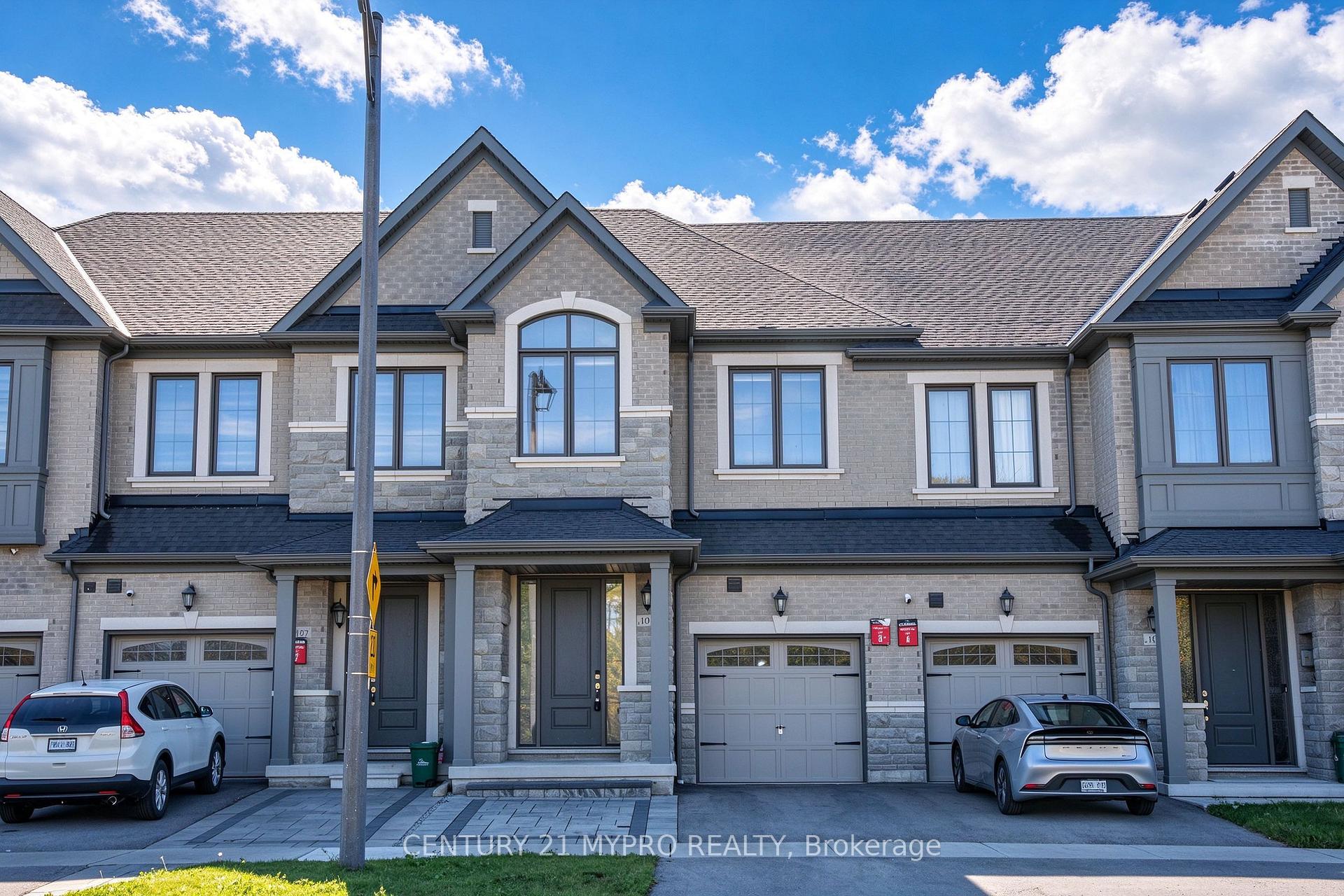 Photo 2 of 105 McCague Avenue, Richmond Hill, Rural Richmond Hill — HOMEH