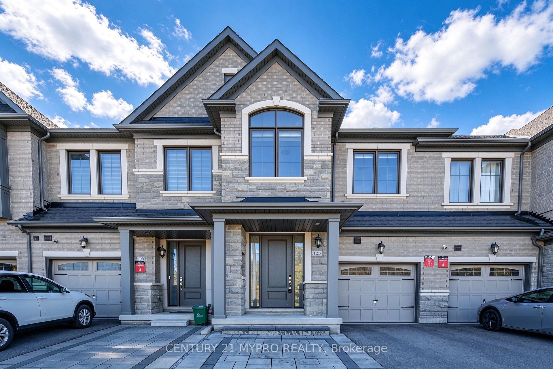 Photo 3 of 105 McCague Avenue, Richmond Hill, Rural Richmond Hill — HOMEH